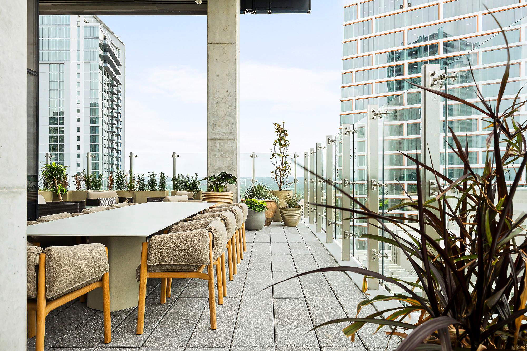 610 Davis St # 2812, Austin, TX 78701