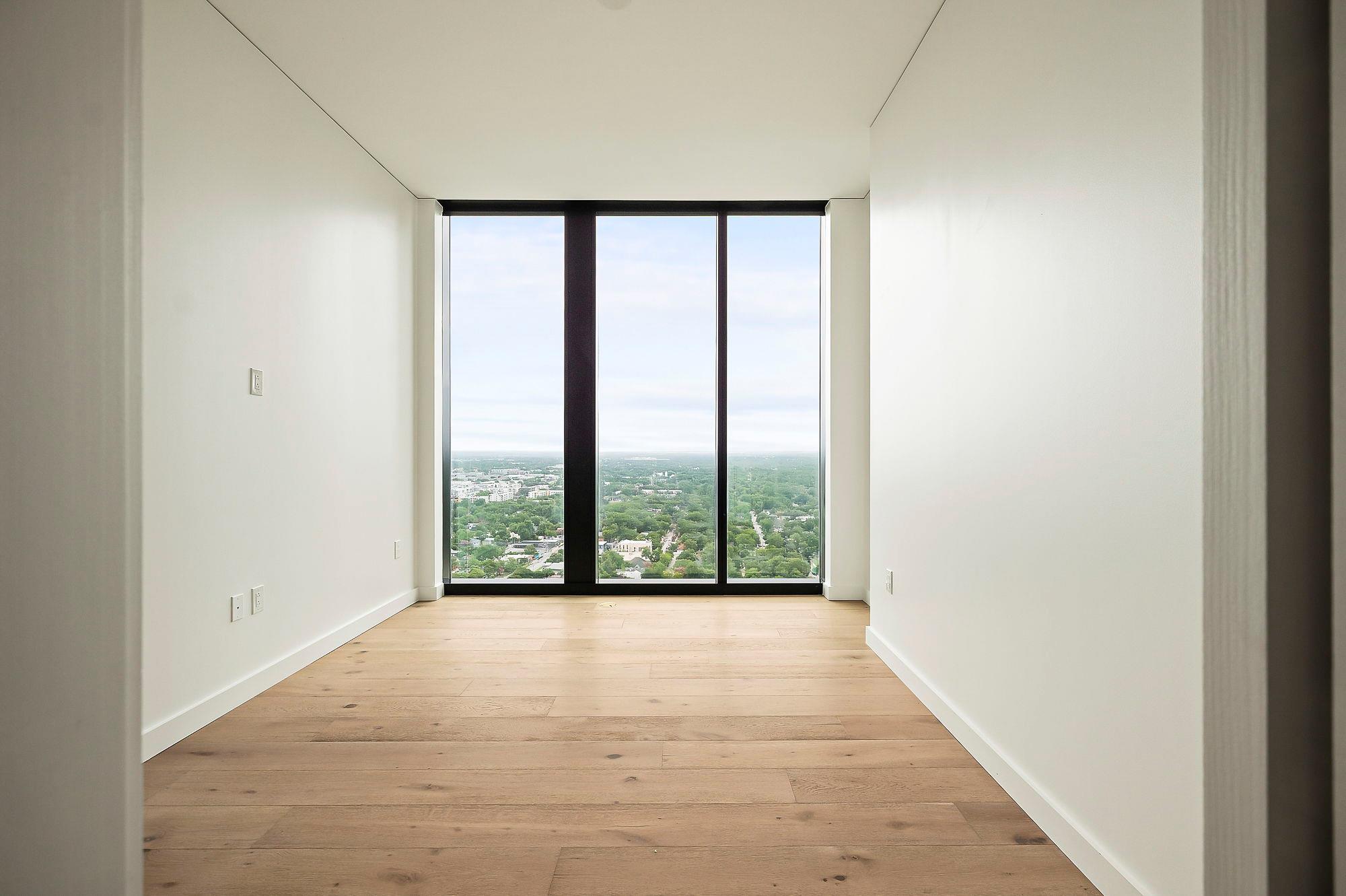 610 Davis St # 2812, Austin, TX 78701