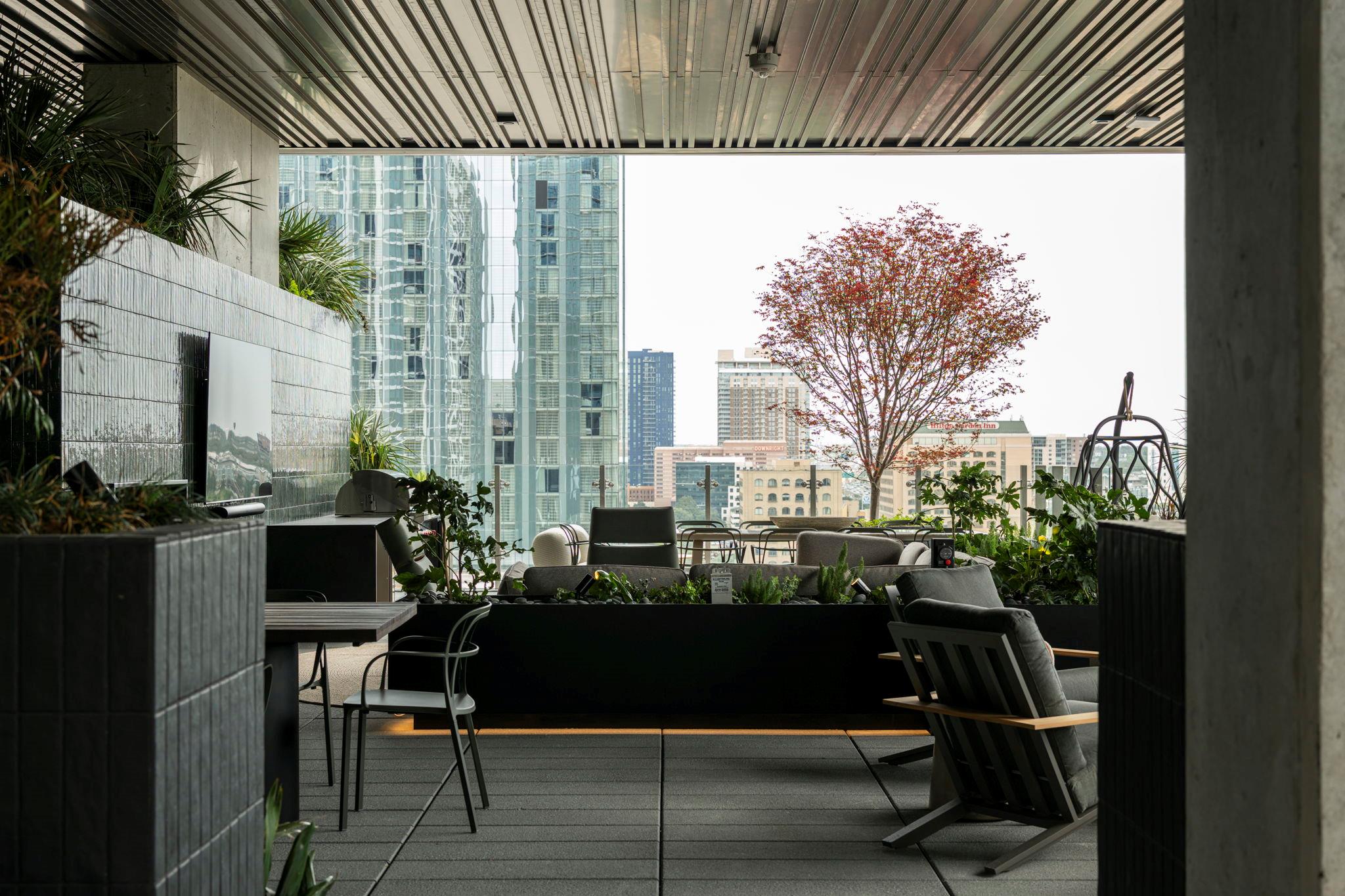 610 Davis St # 2812, Austin, TX 78701