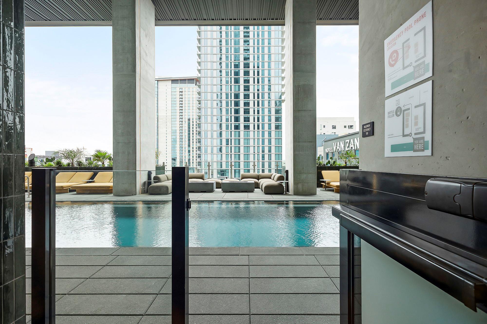 610 Davis St # 2812, Austin, TX 78701