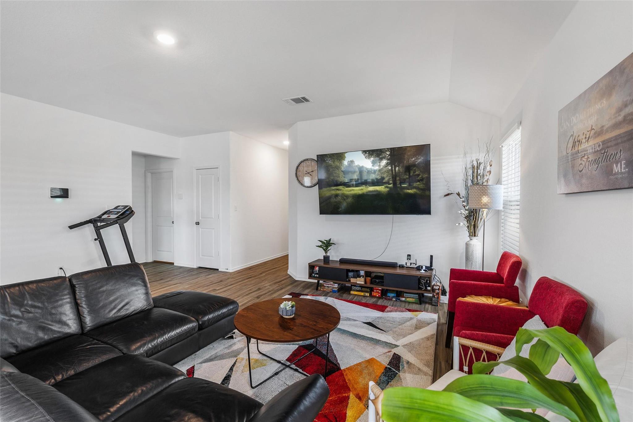 107 Isaac Millsaps Trl, Bastrop, TX 78602