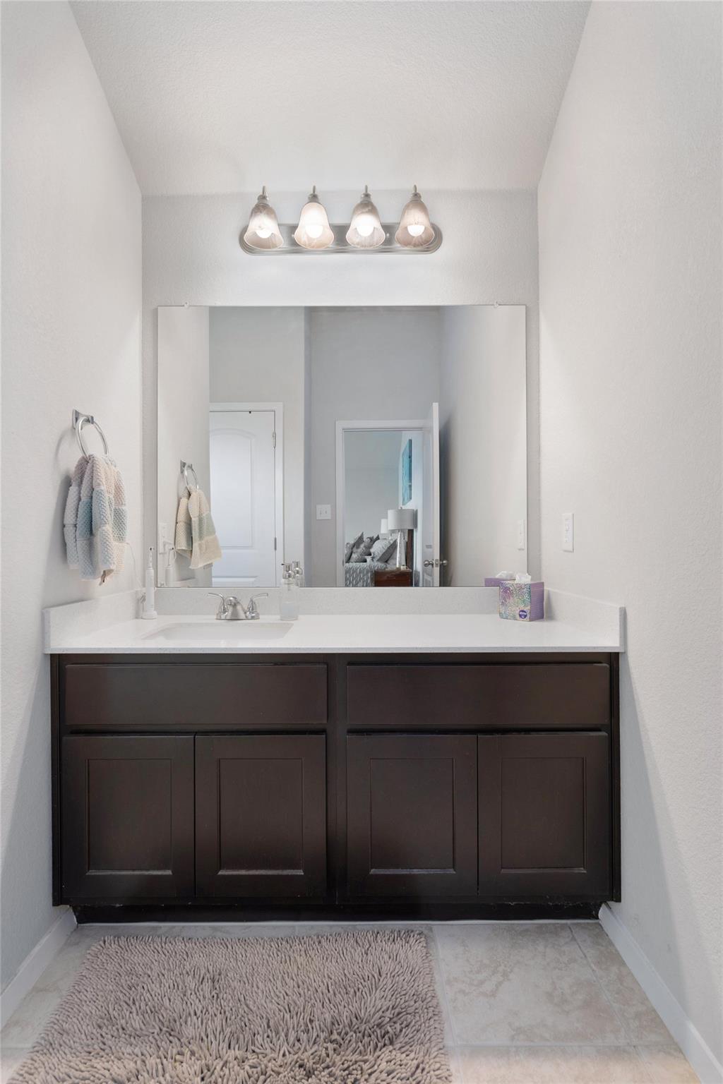 208 Blue Agate Ct, Jarrell, TX 76537