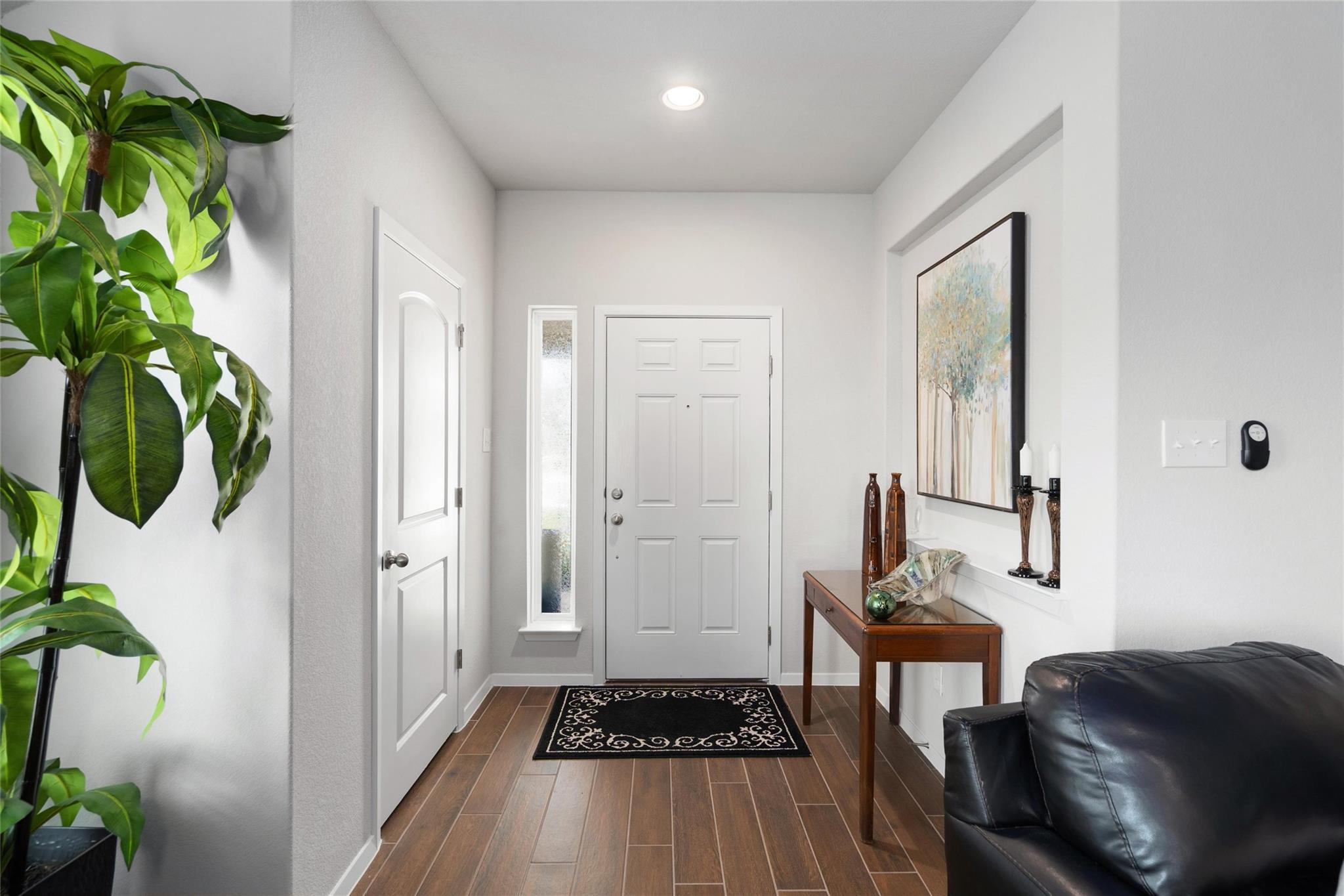 208 Blue Agate Ct, Jarrell, TX 76537