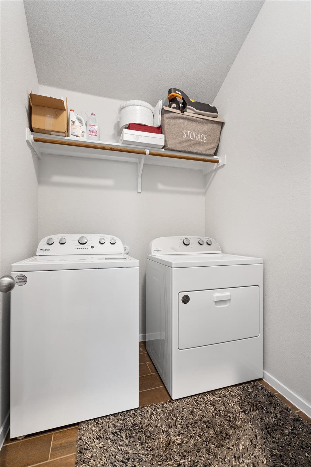 208 Blue Agate Ct, Jarrell, TX 76537