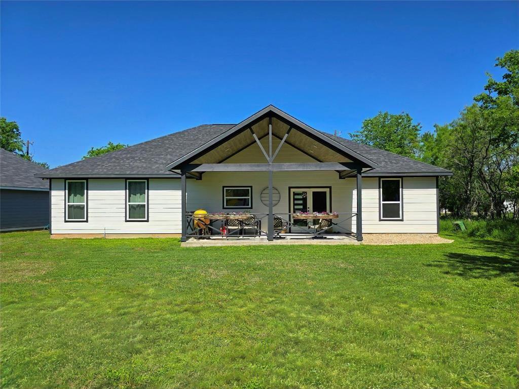 109 Kipapa Ct, Bastrop, TX 78602