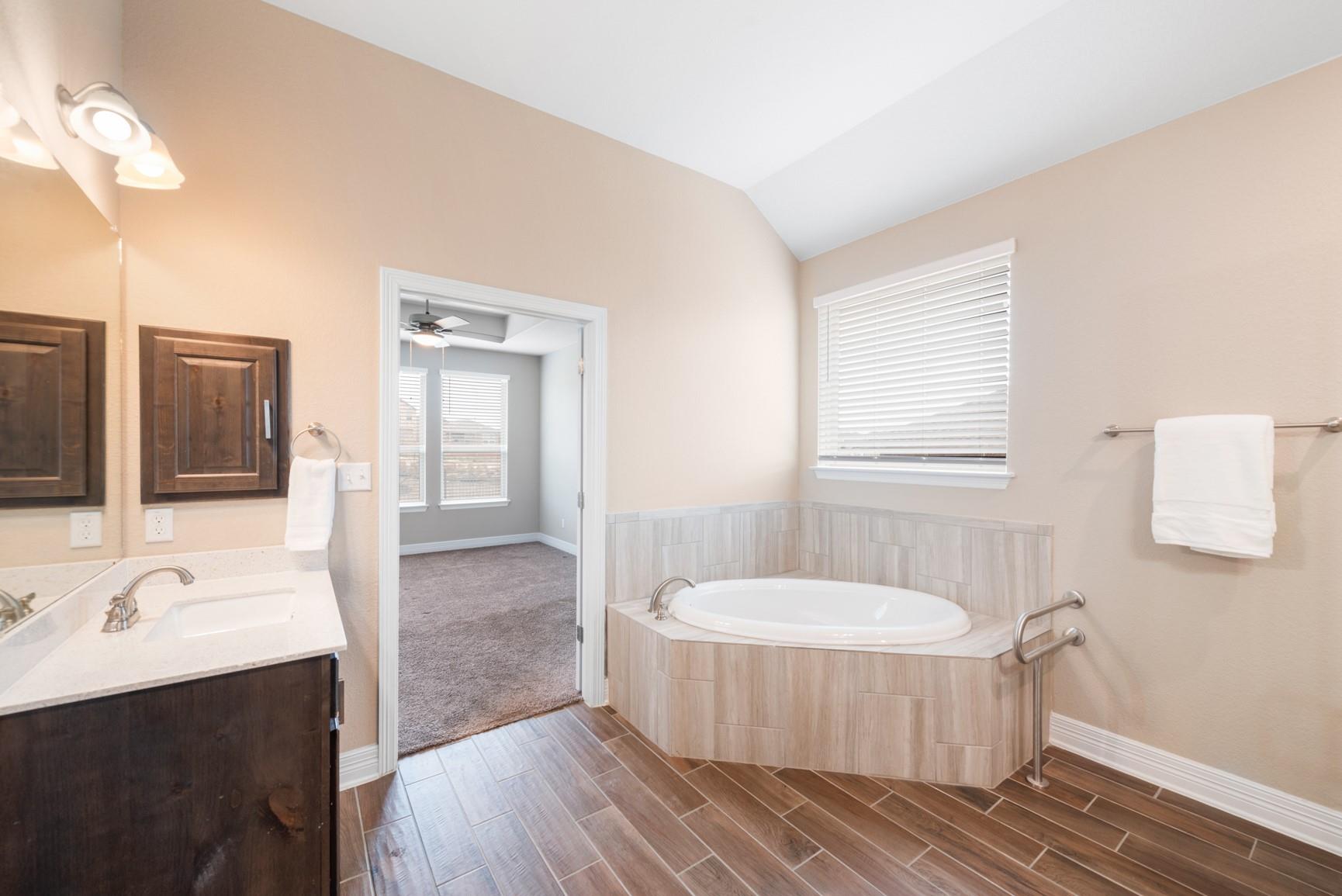 521 Betony Loop, Buda, TX 78610