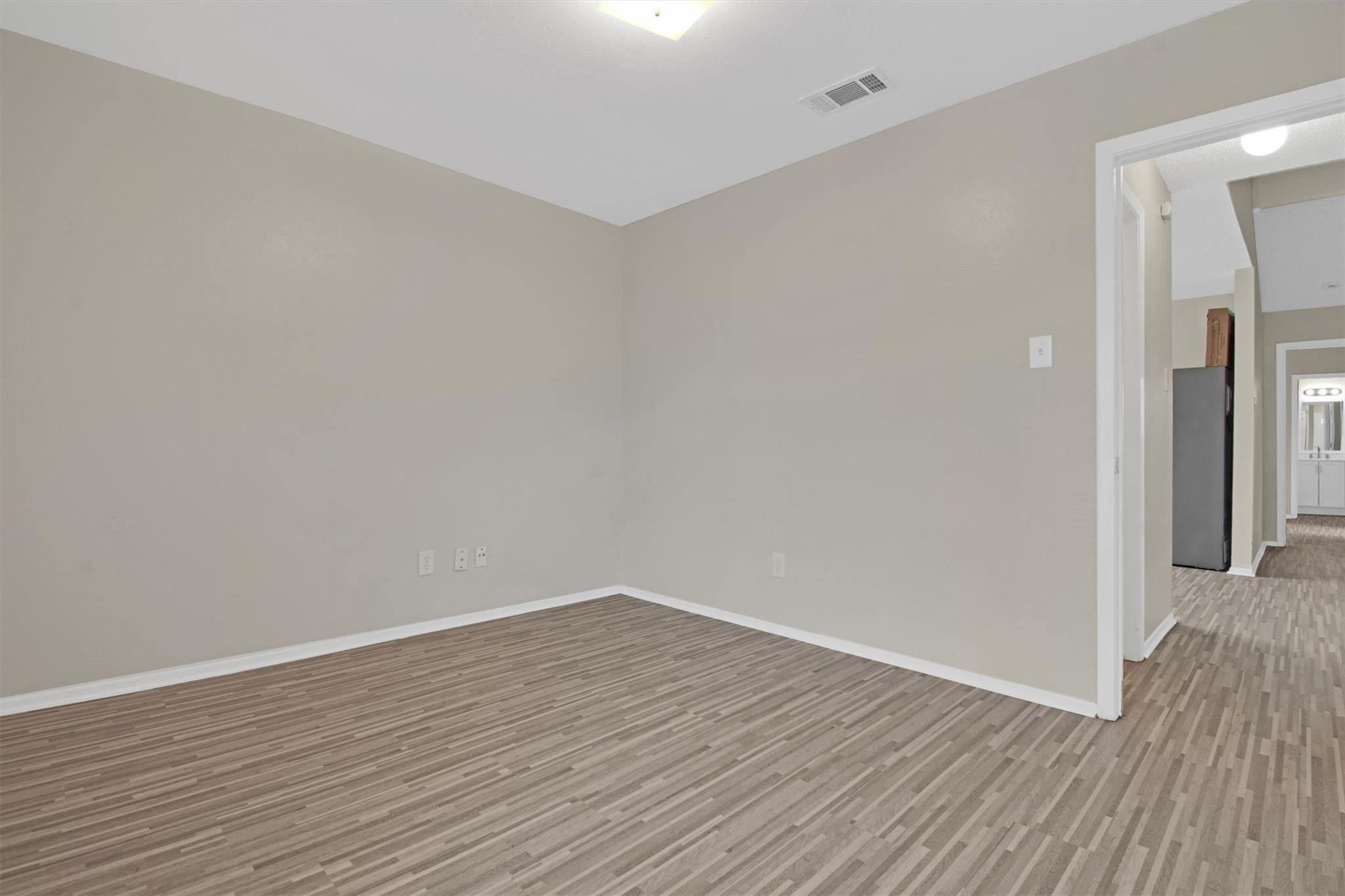 6305 Emerald Forest Dr, Austin, TX 78745