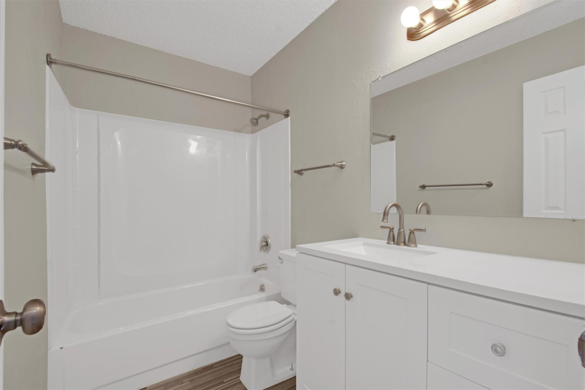 6305 Emerald Forest Dr, Austin, TX 78745