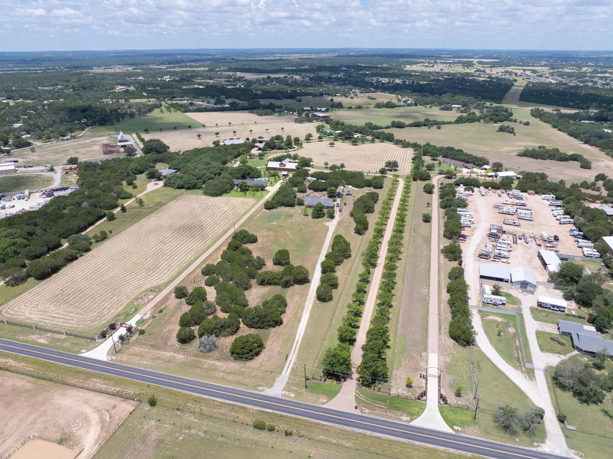 1959 County Road 200, Liberty Hill, TX 78642