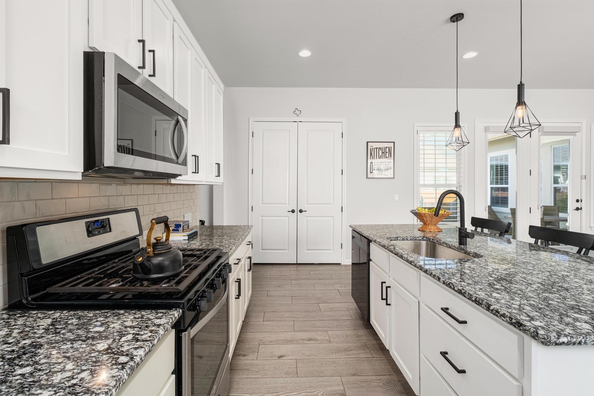 7912 Catbird Ln, Austin, TX 78744