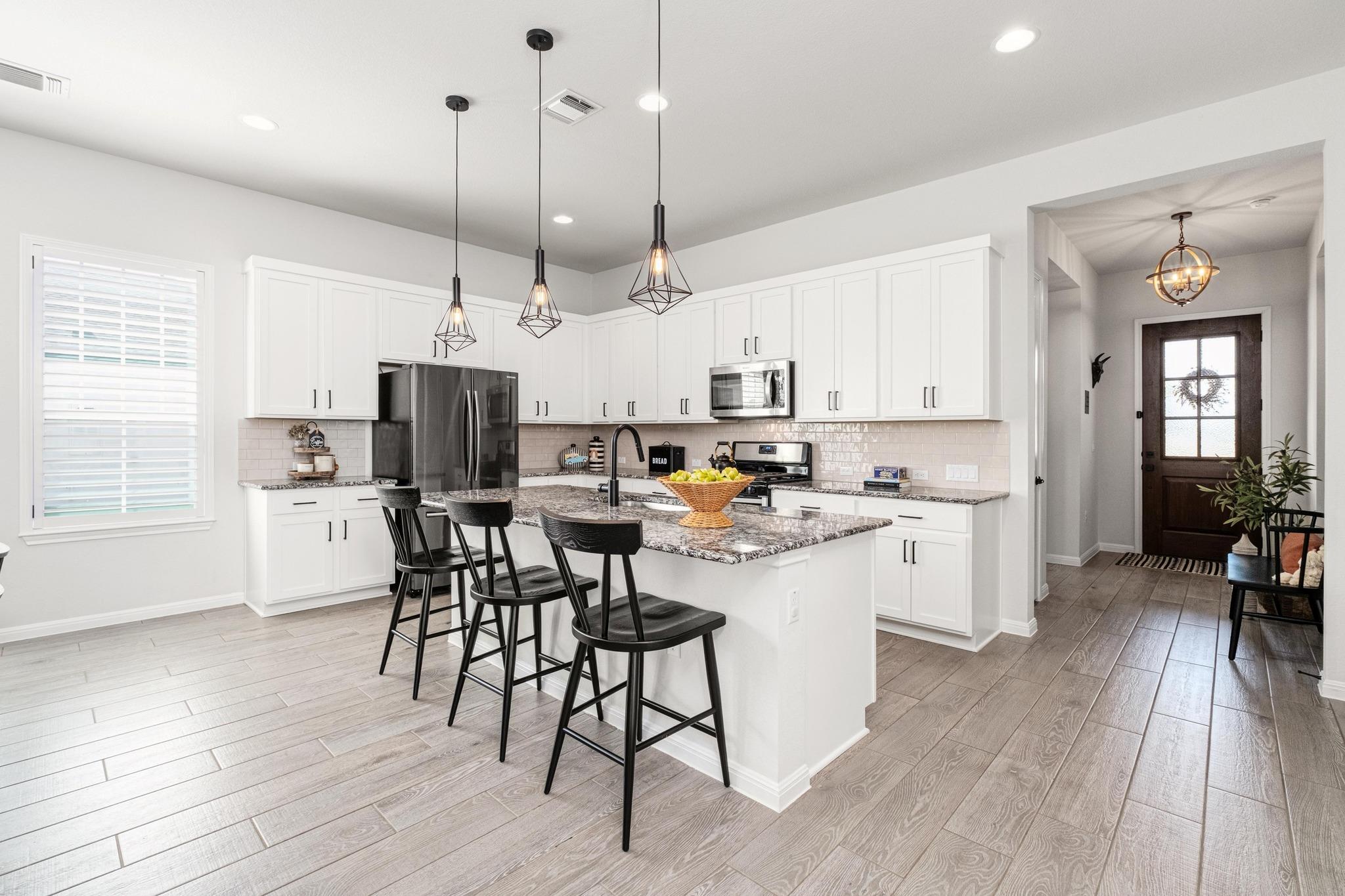 7912 Catbird Ln, Austin, TX 78744