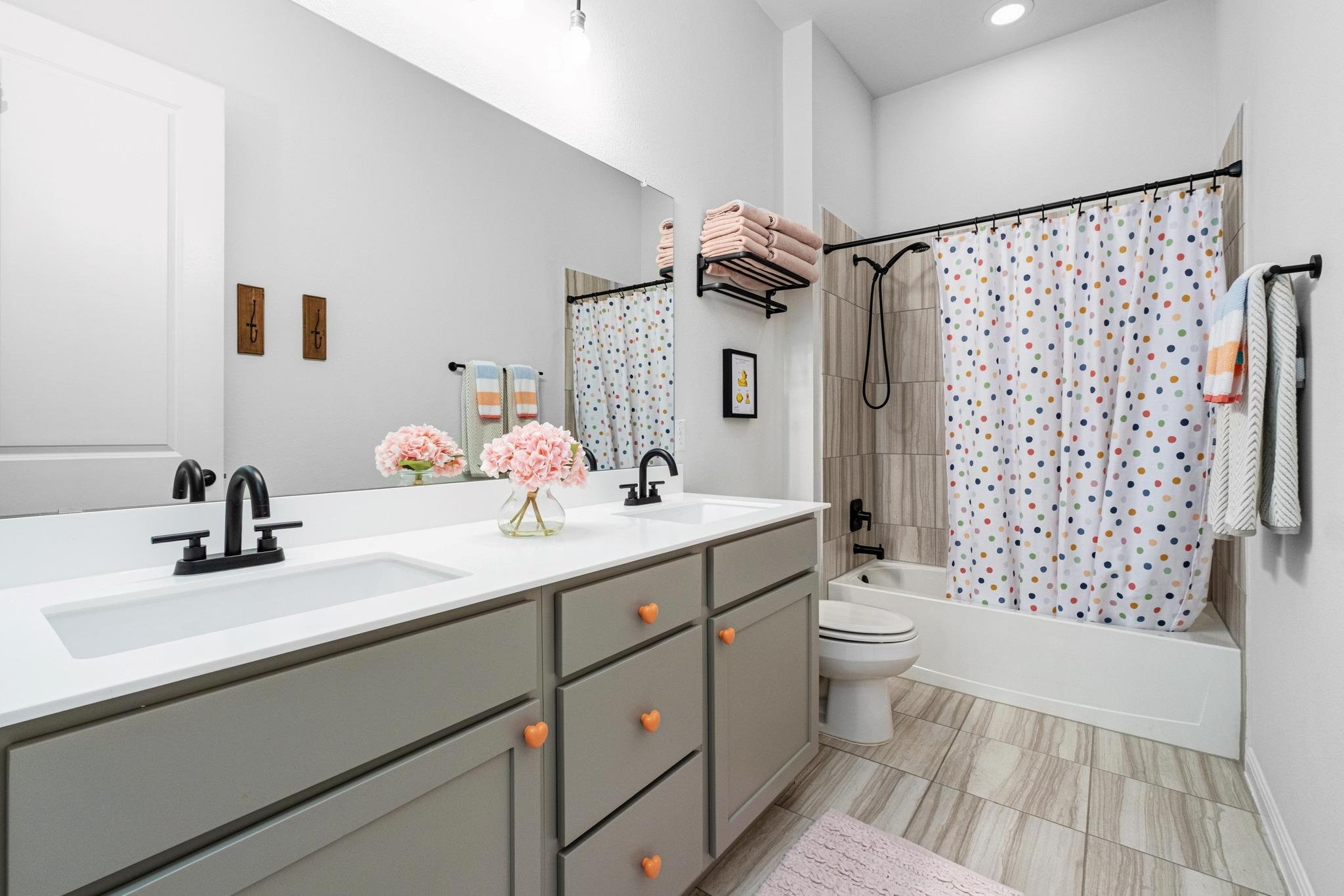 7912 Catbird Ln, Austin, TX 78744