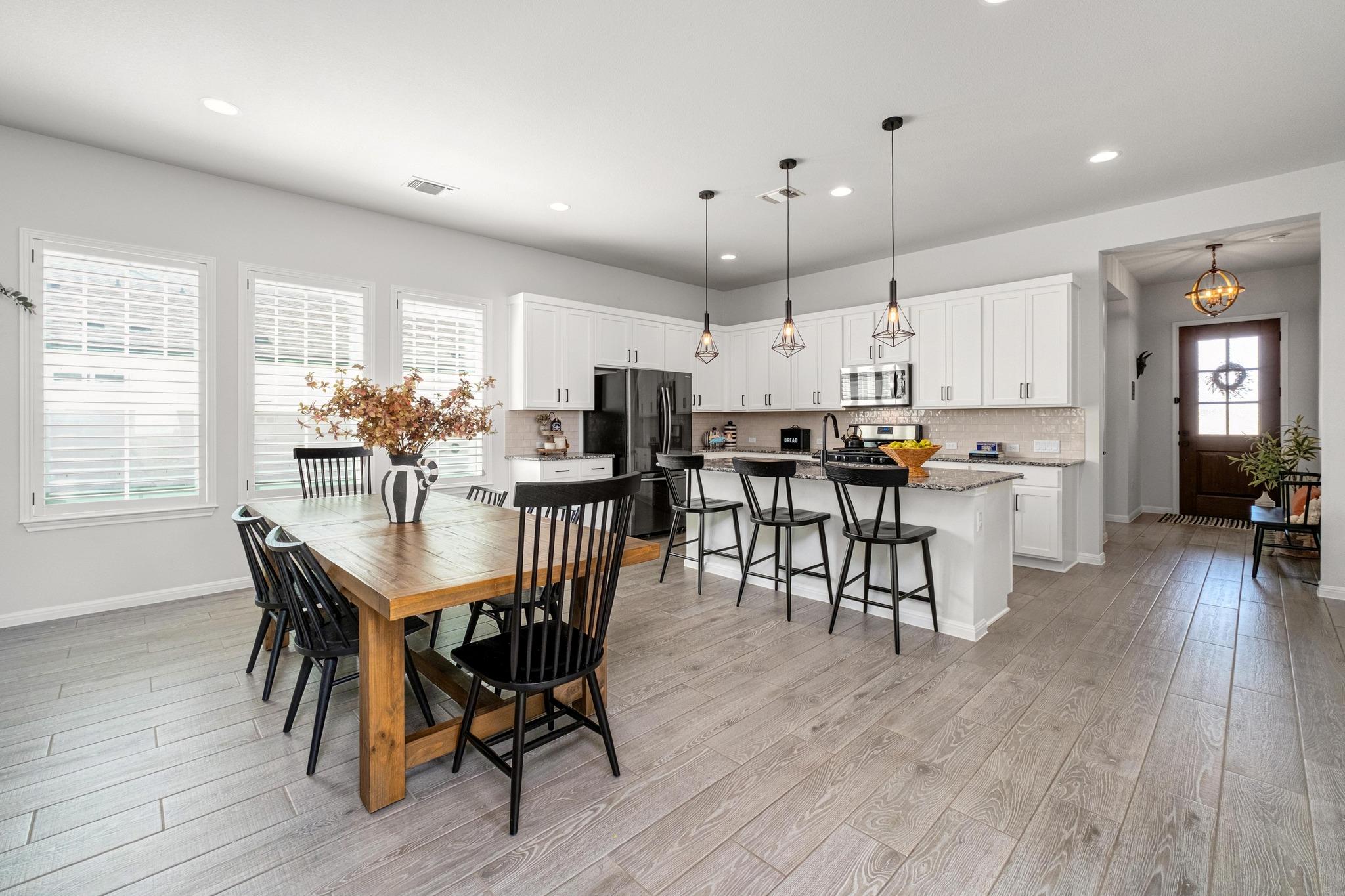 7912 Catbird Ln, Austin, TX 78744