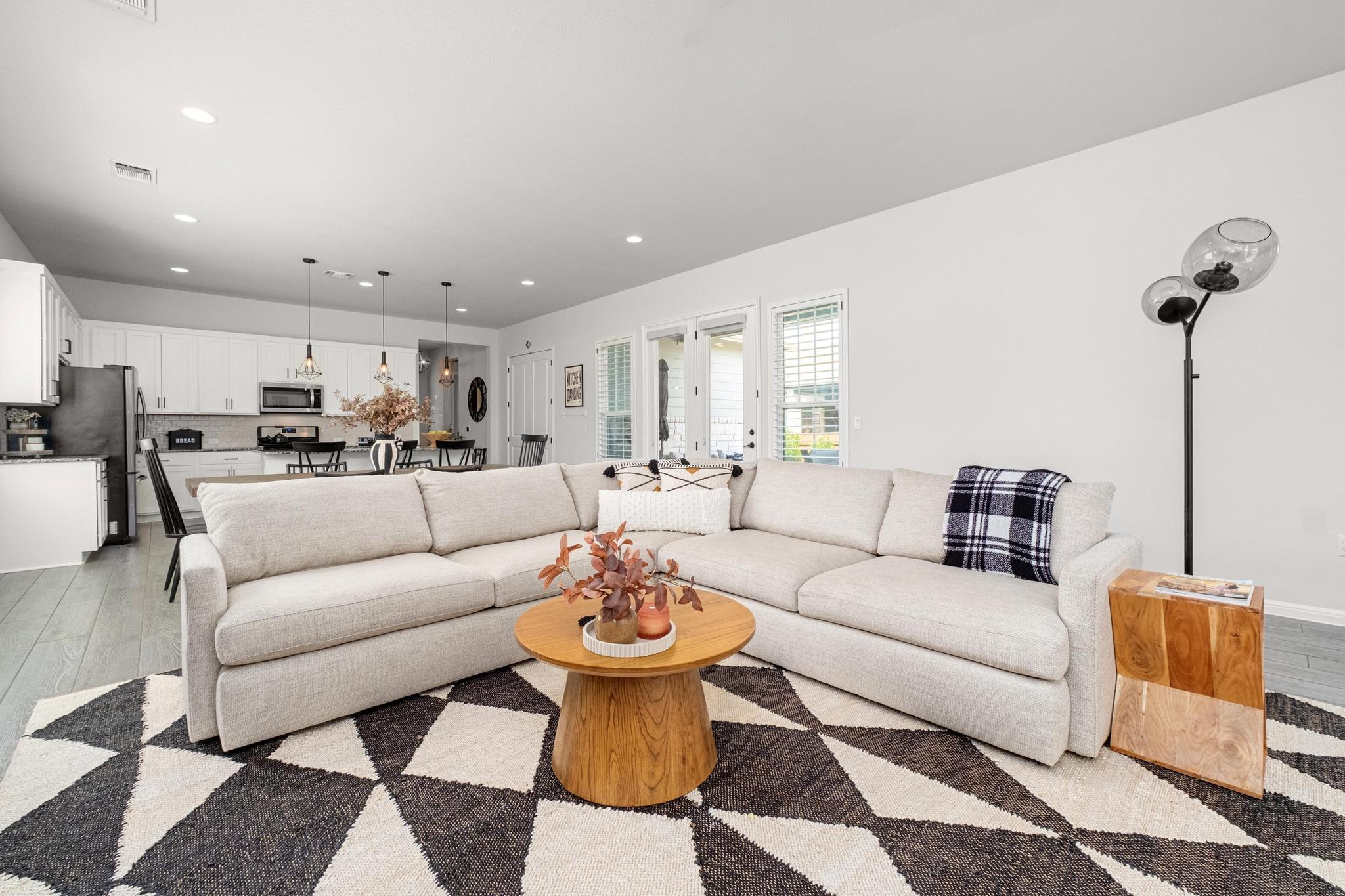 7912 Catbird Ln, Austin, TX 78744