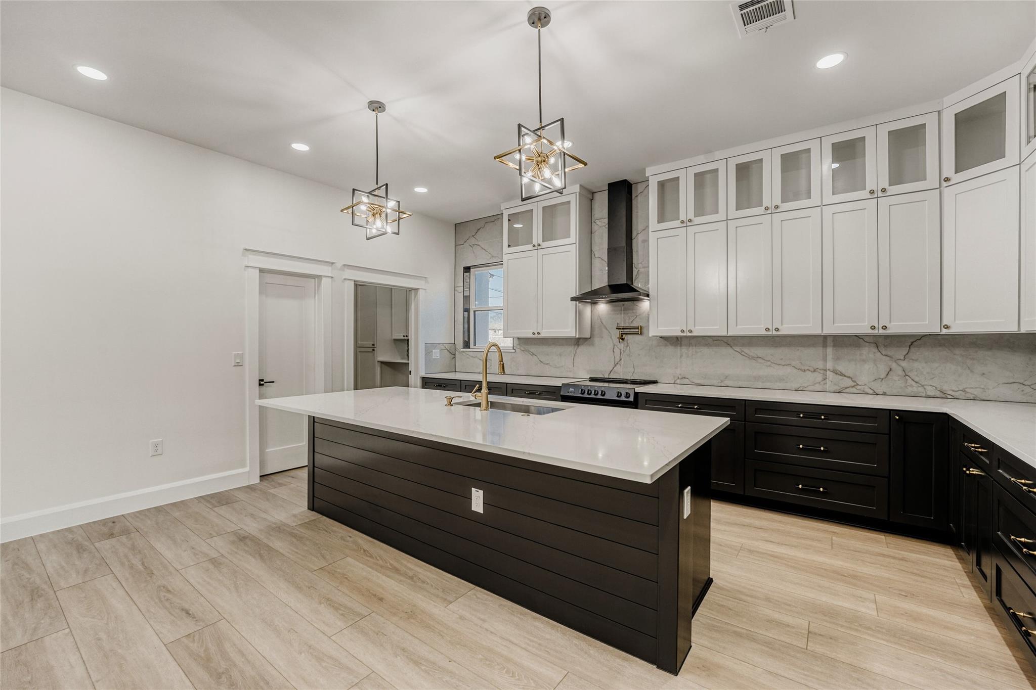 406 E Carrie Manor St, Manor, TX 78653