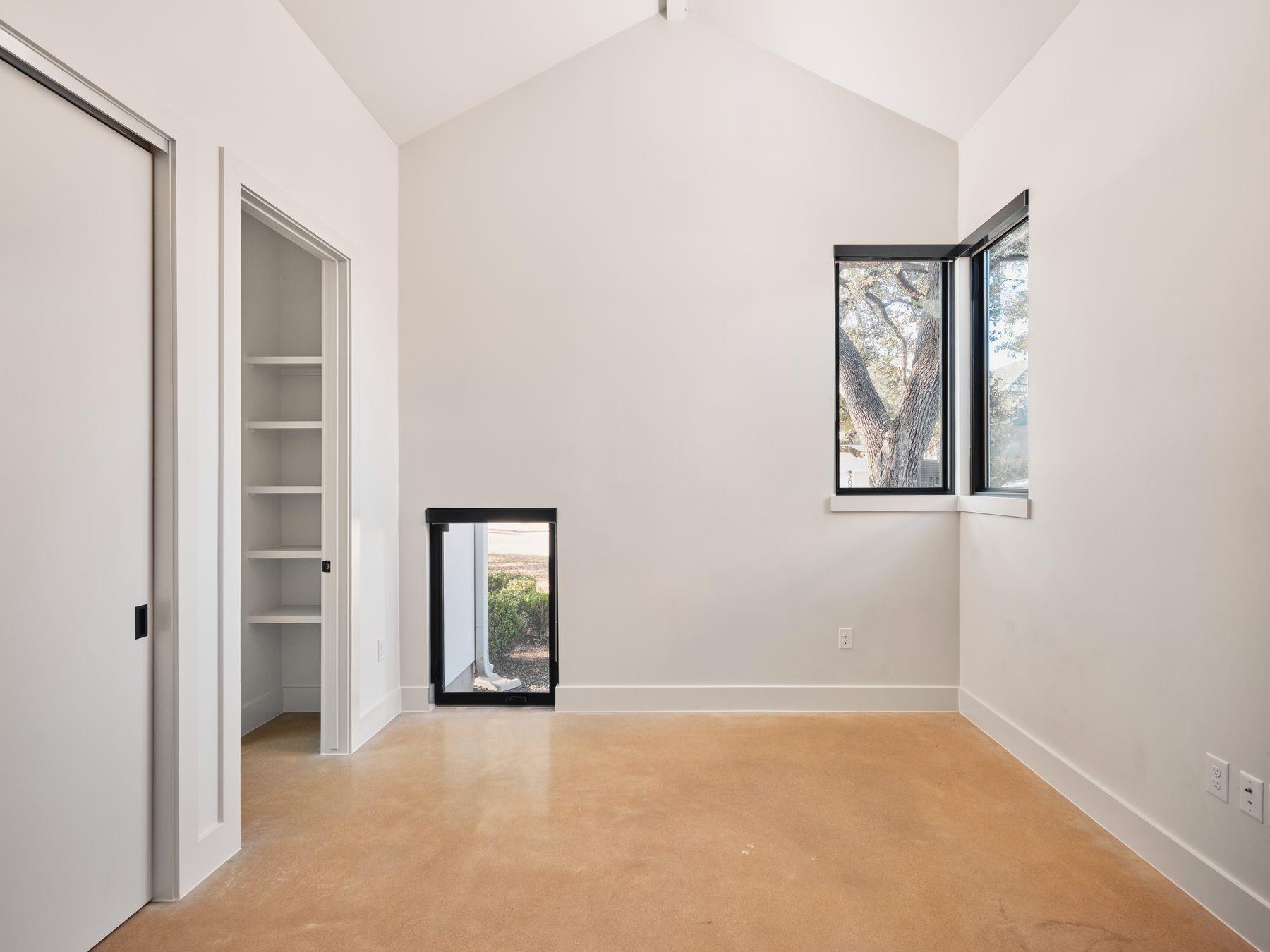 208 El Paso St, Austin, TX 78704