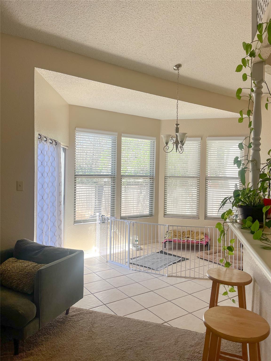 2201 Crownspoint Dr, Austin, TX 78748