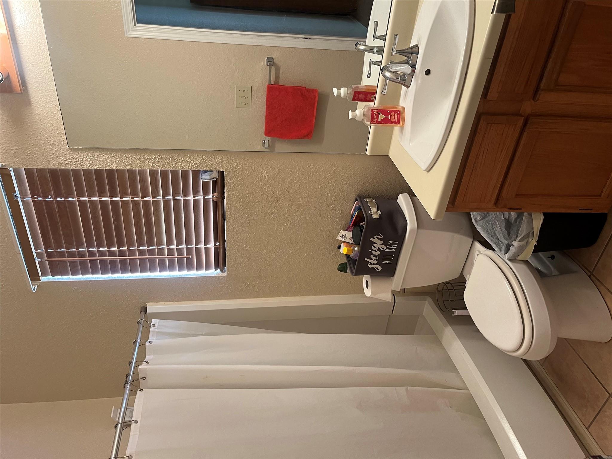 2201 Crownspoint Dr, Austin, TX 78748