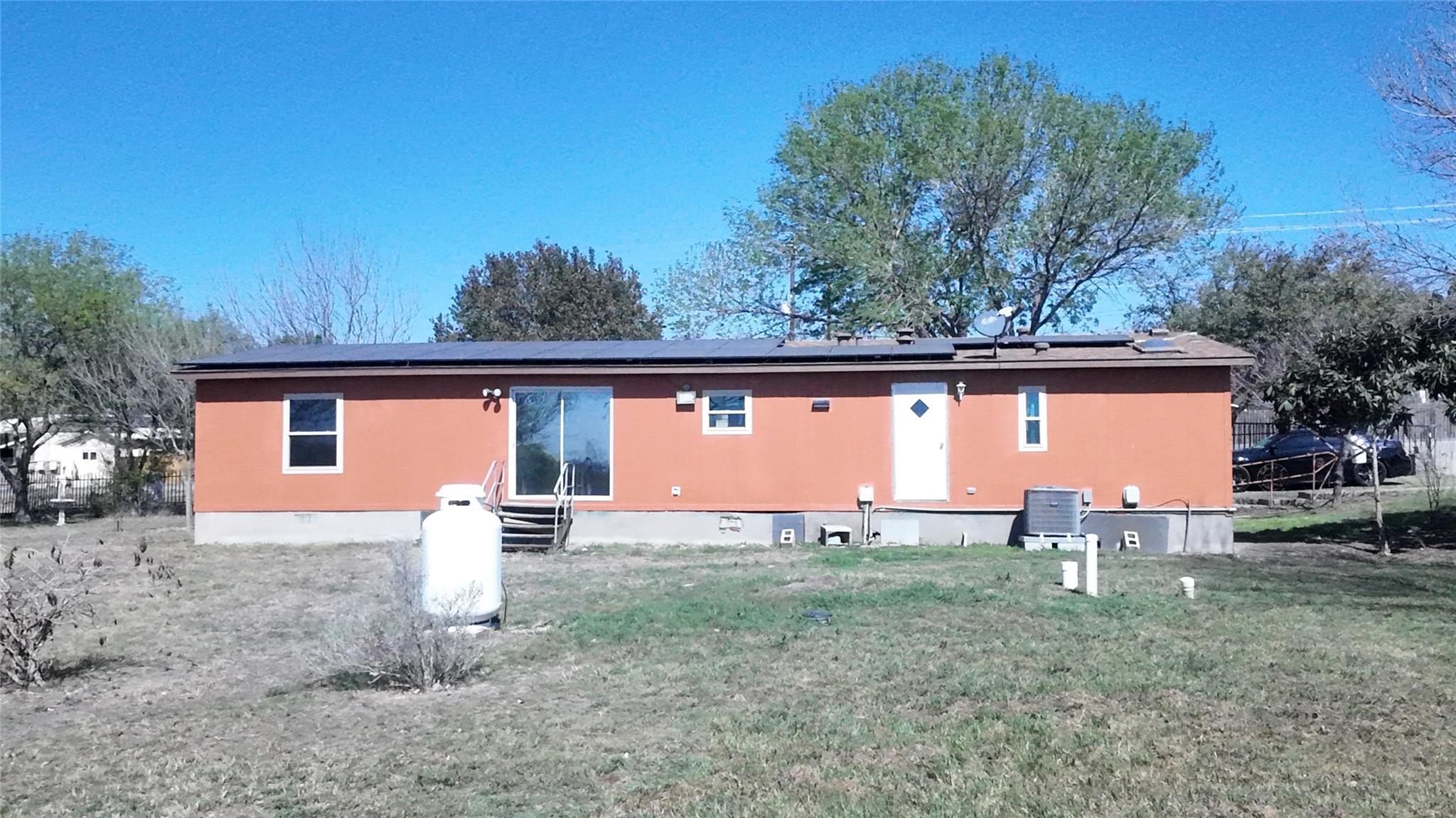 750 High Rd, Kyle, TX 78640