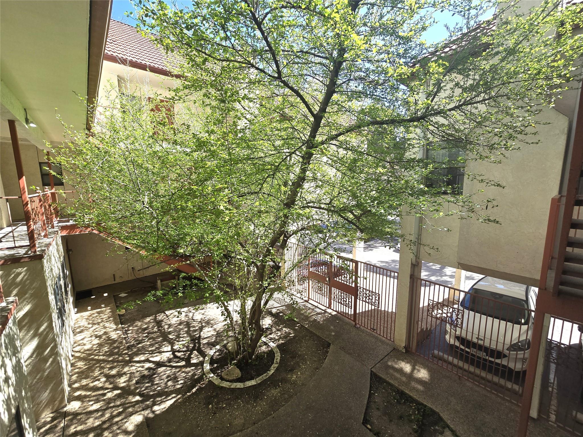 706 W 22nd St # 307, Austin, TX 78705