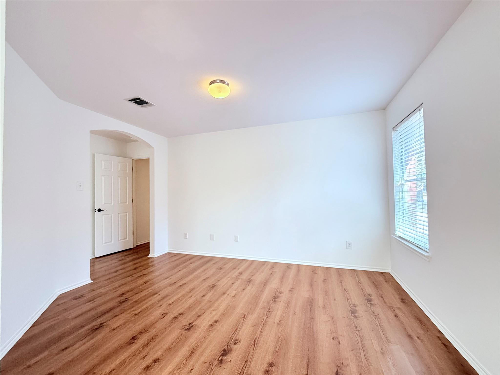 105 Carol Ave, Leander, TX 78641