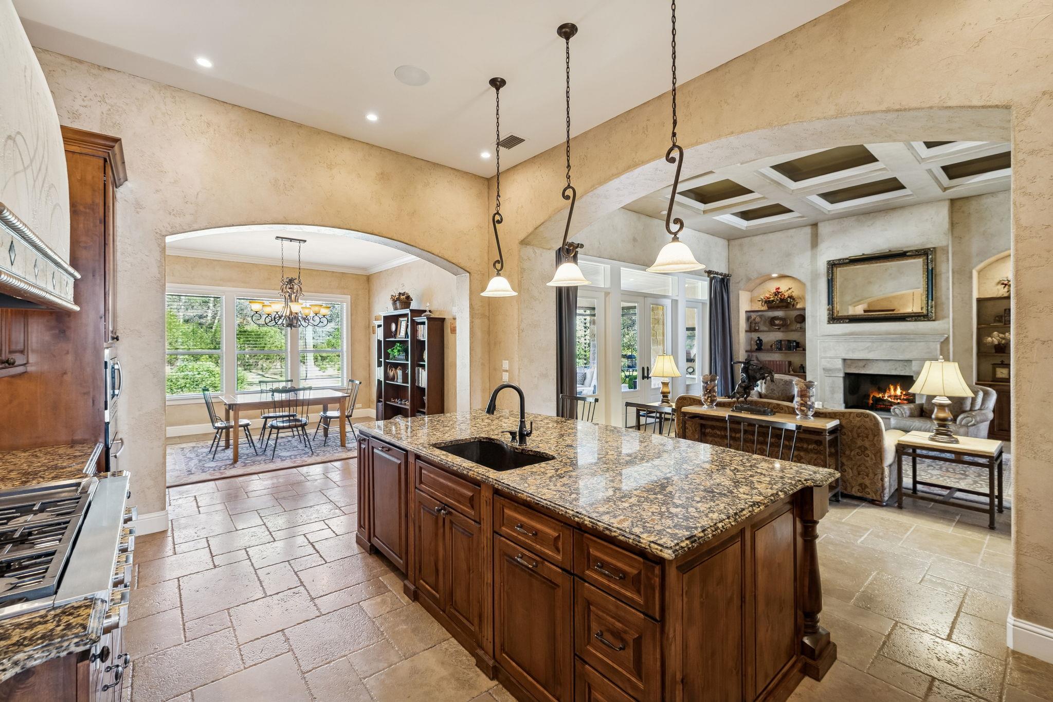 358 Mariposa Loop, New Braunfels, TX 78132