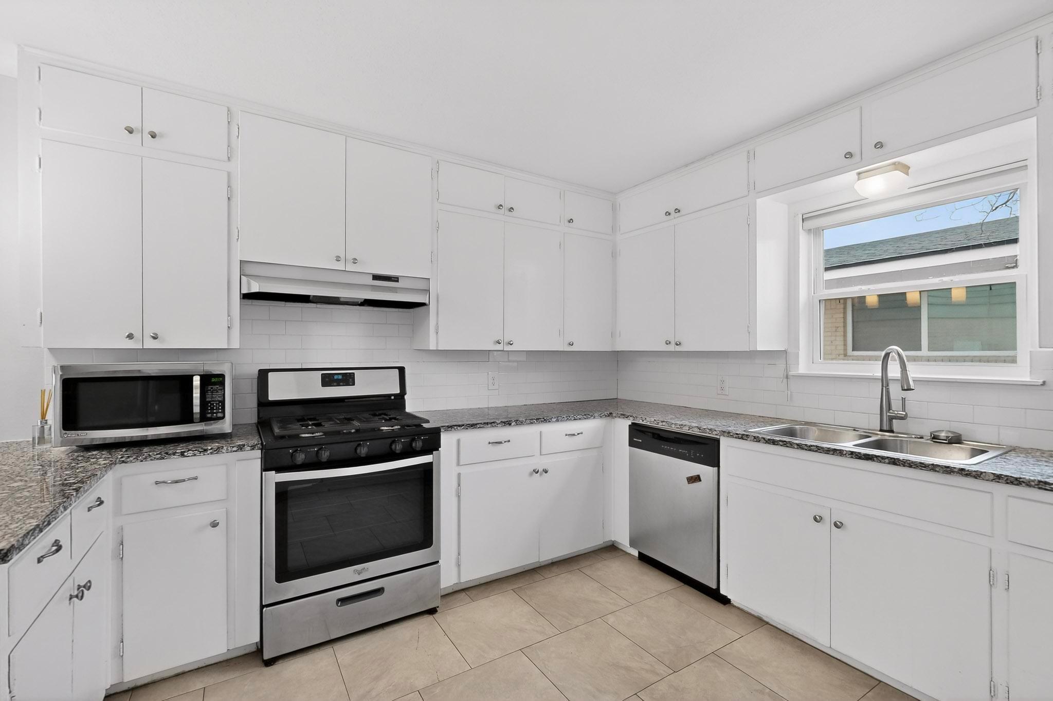 4805 Broadhill Dr, Austin, TX 78723