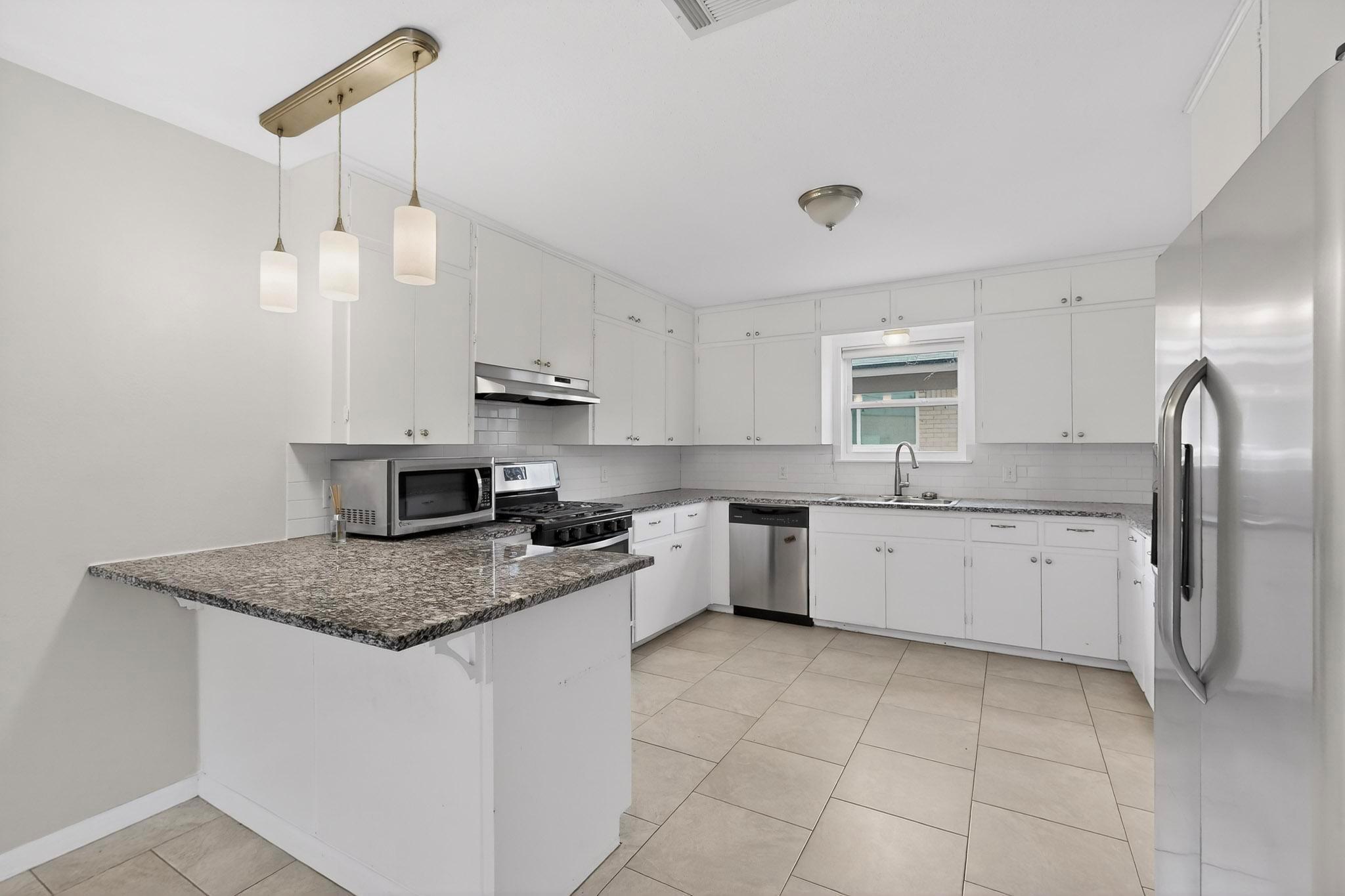 4805 Broadhill Dr, Austin, TX 78723