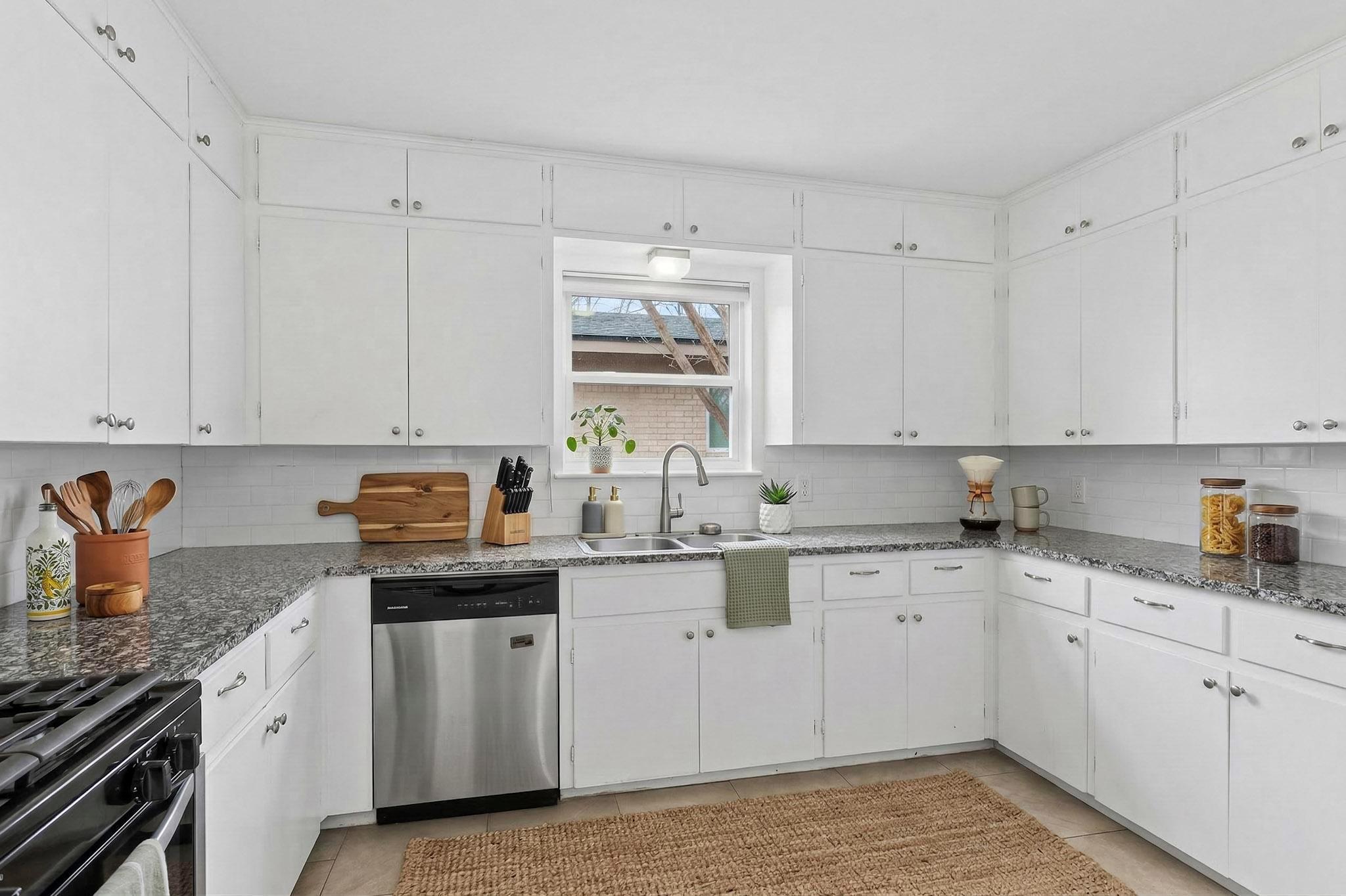 4805 Broadhill Dr, Austin, TX 78723