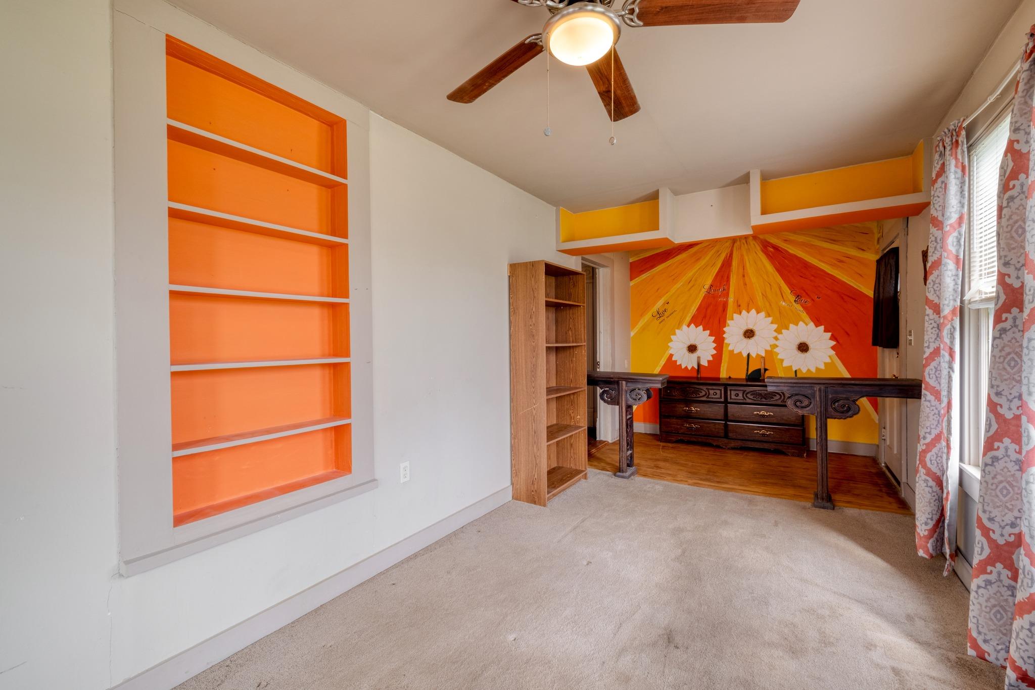 300 N Rio Grande St, Granger, TX 76530