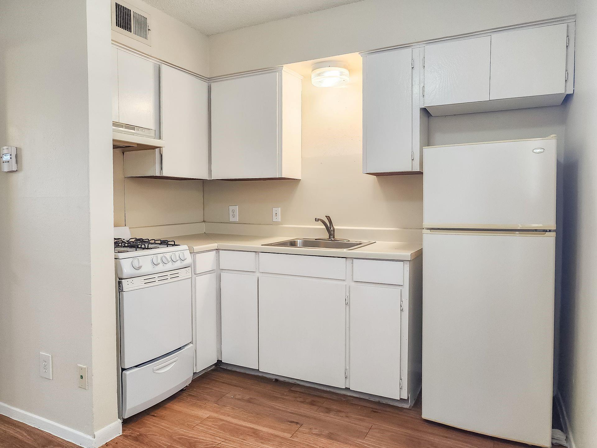 924 E Dean Keeton St # 222, Austin, TX 78705