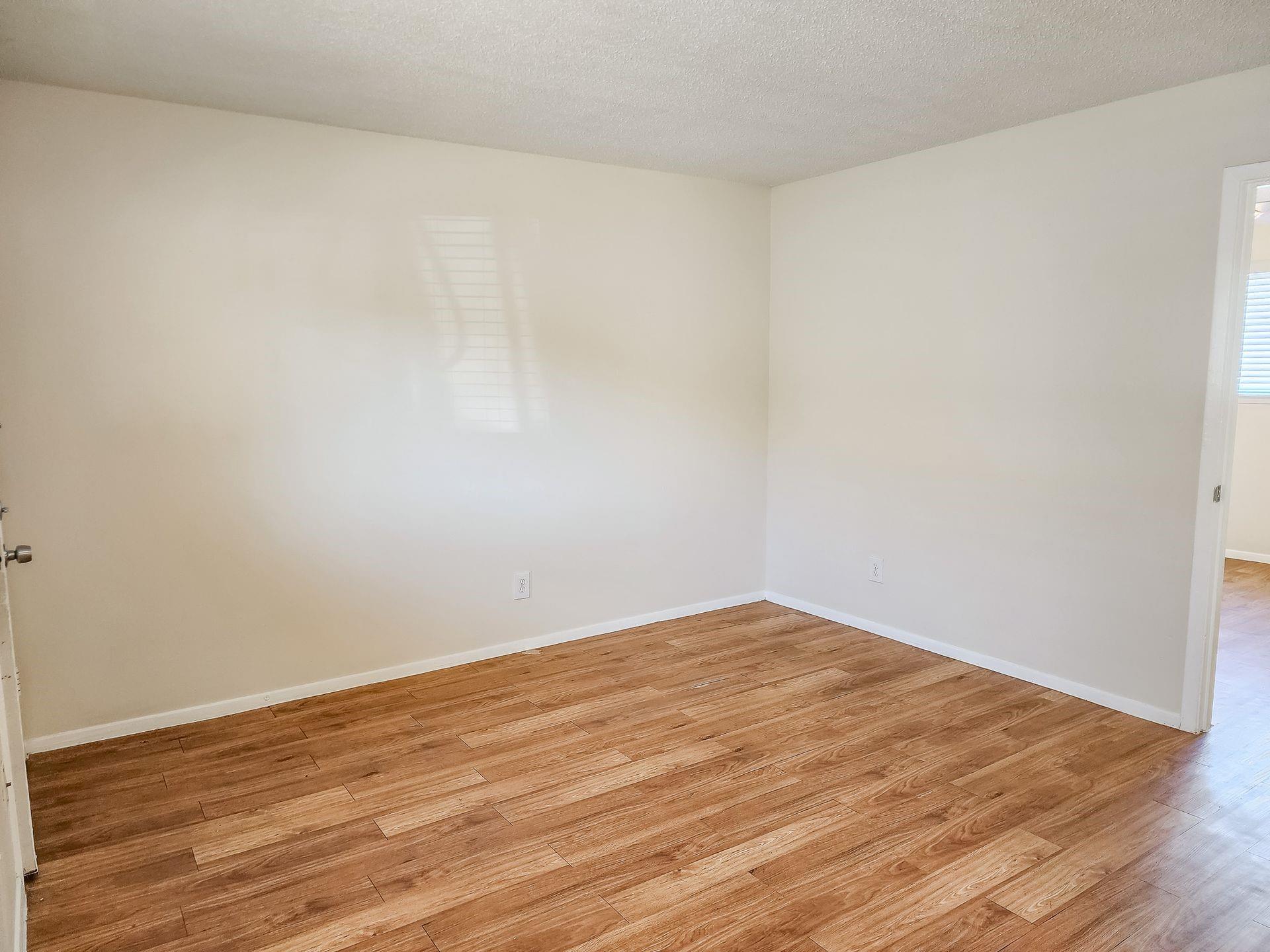 924 E Dean Keeton St # 222, Austin, TX 78705