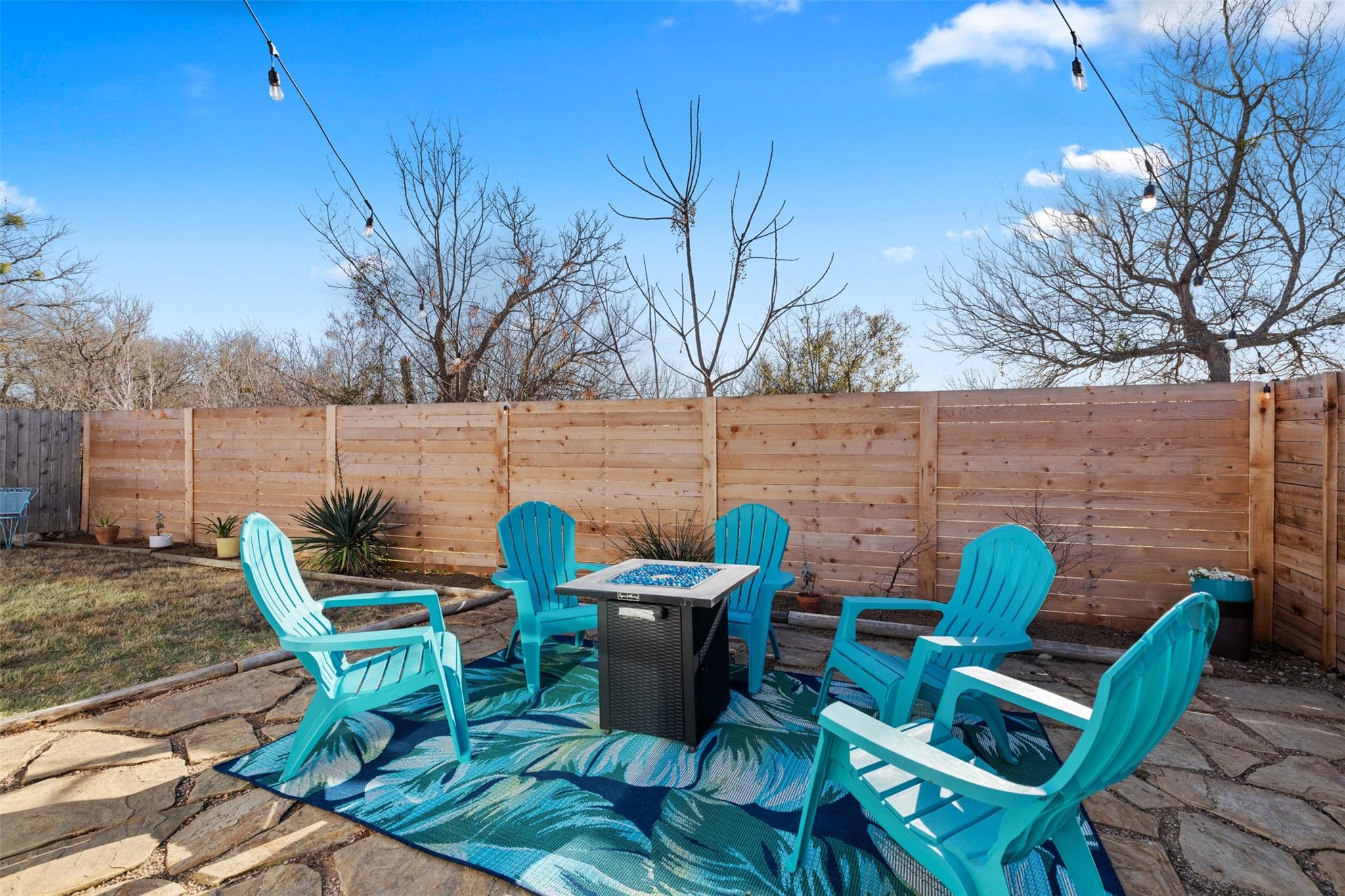 514 Wincliff Dr, Buda, TX 78610