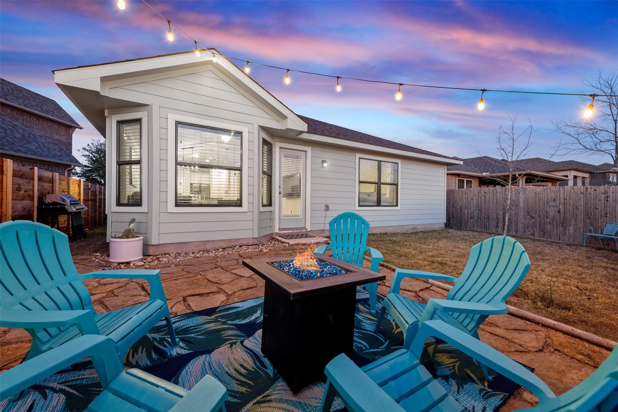 514 Wincliff Dr, Buda, TX 78610