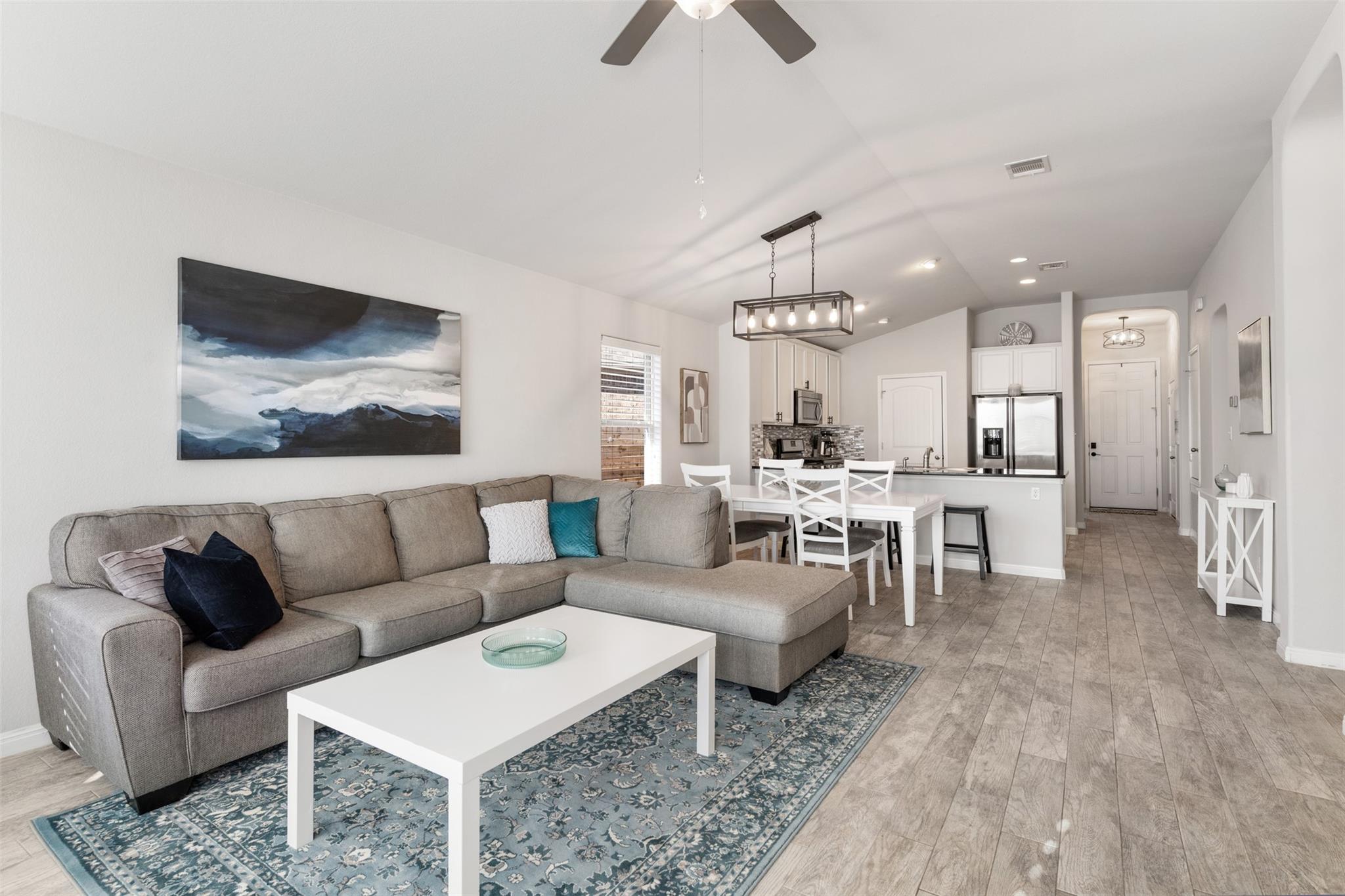 514 Wincliff Dr, Buda, TX 78610