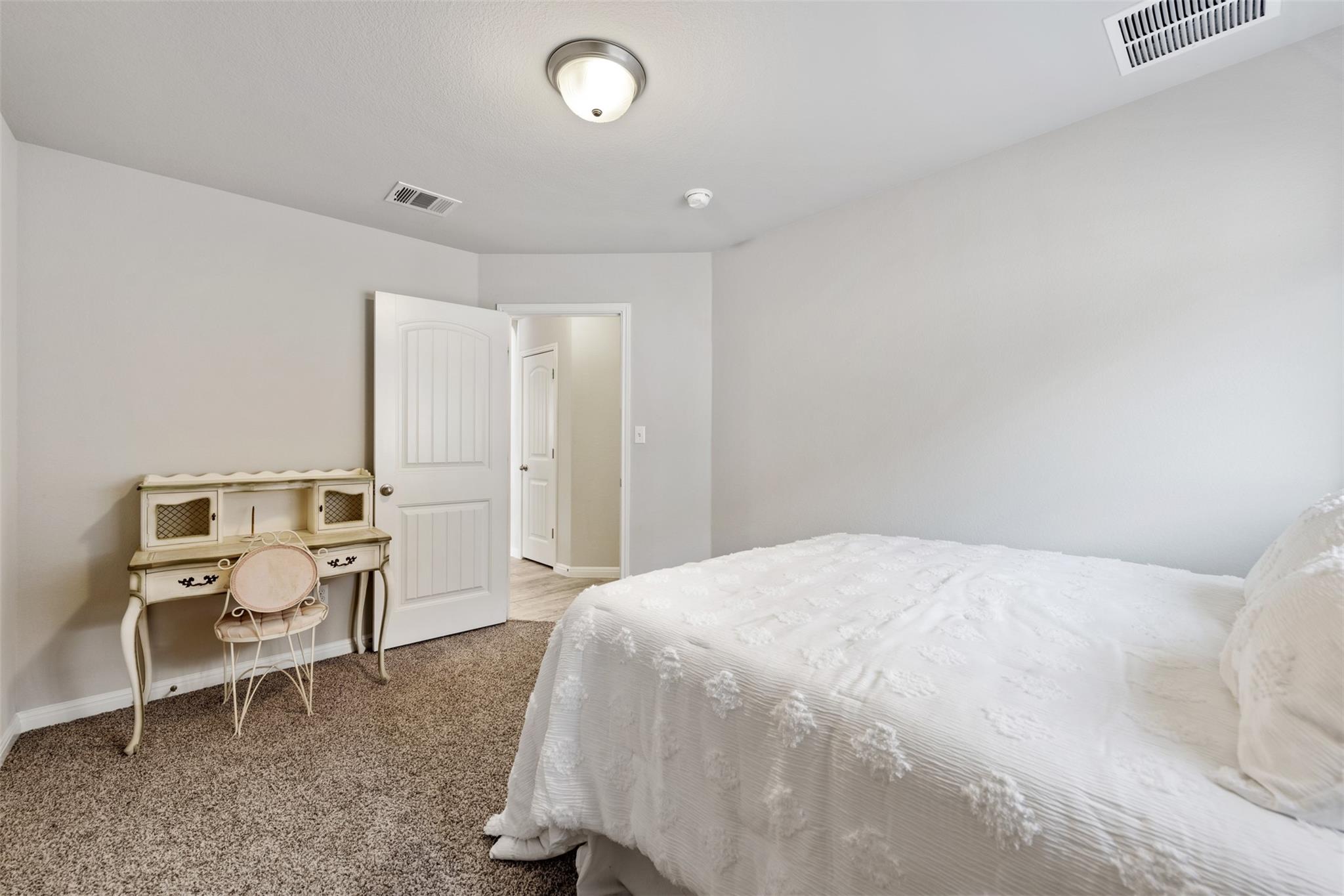 514 Wincliff Dr, Buda, TX 78610