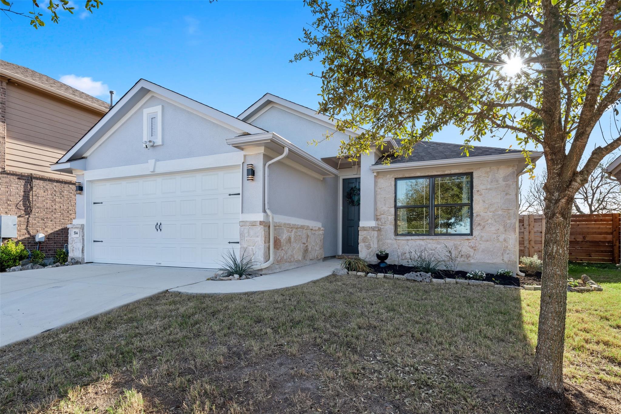 514 Wincliff Dr, Buda, TX 78610