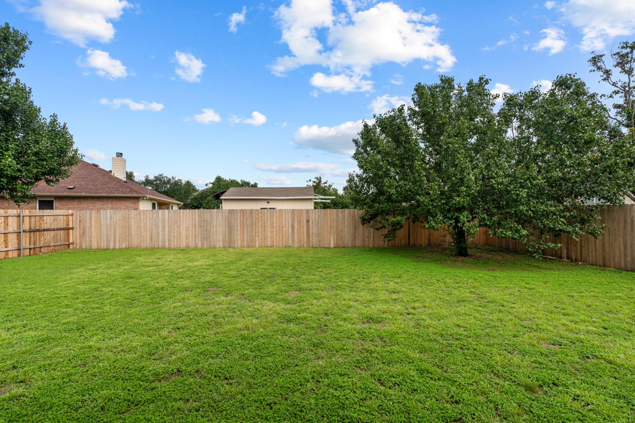 1303 Yountville Dr, Leander, TX 78641