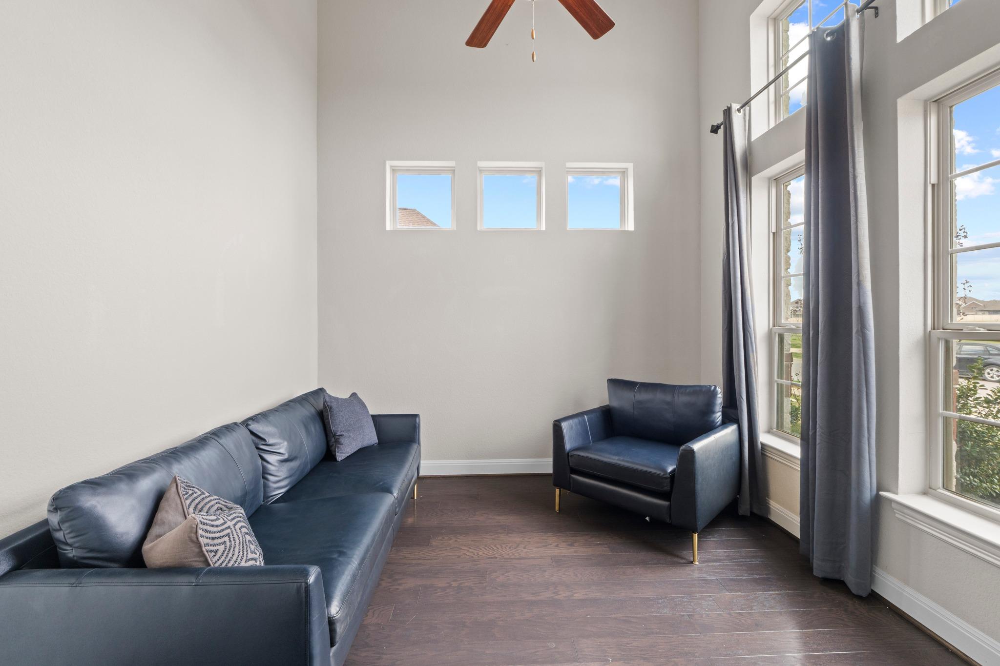 3833 Rhythmic Dr, Pflugerville, TX 78660