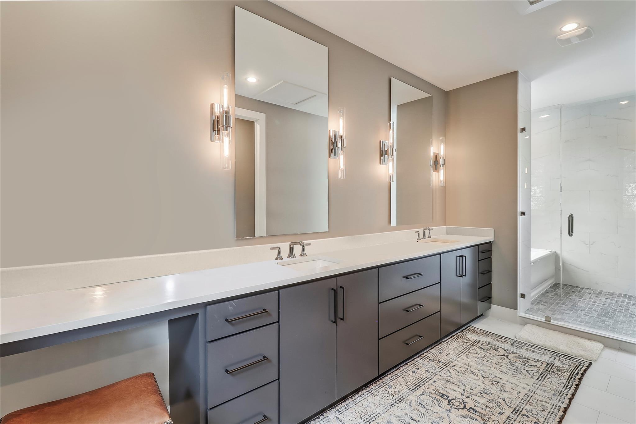 1402 Drake Ave, Austin, TX 78704