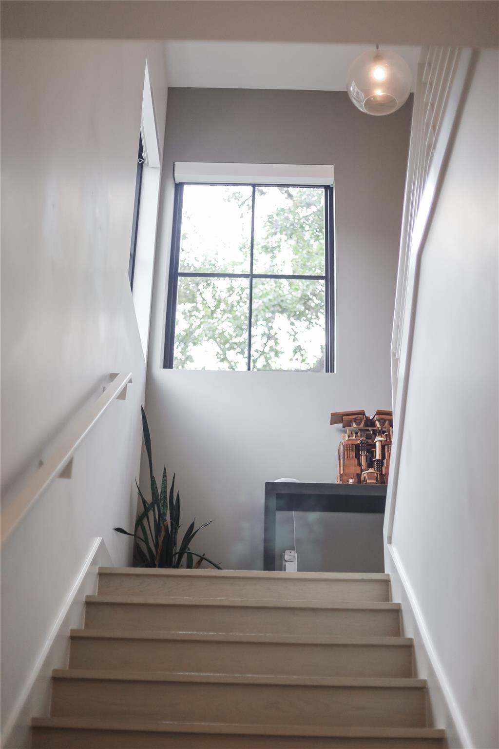 1402 Drake Ave, Austin, TX 78704