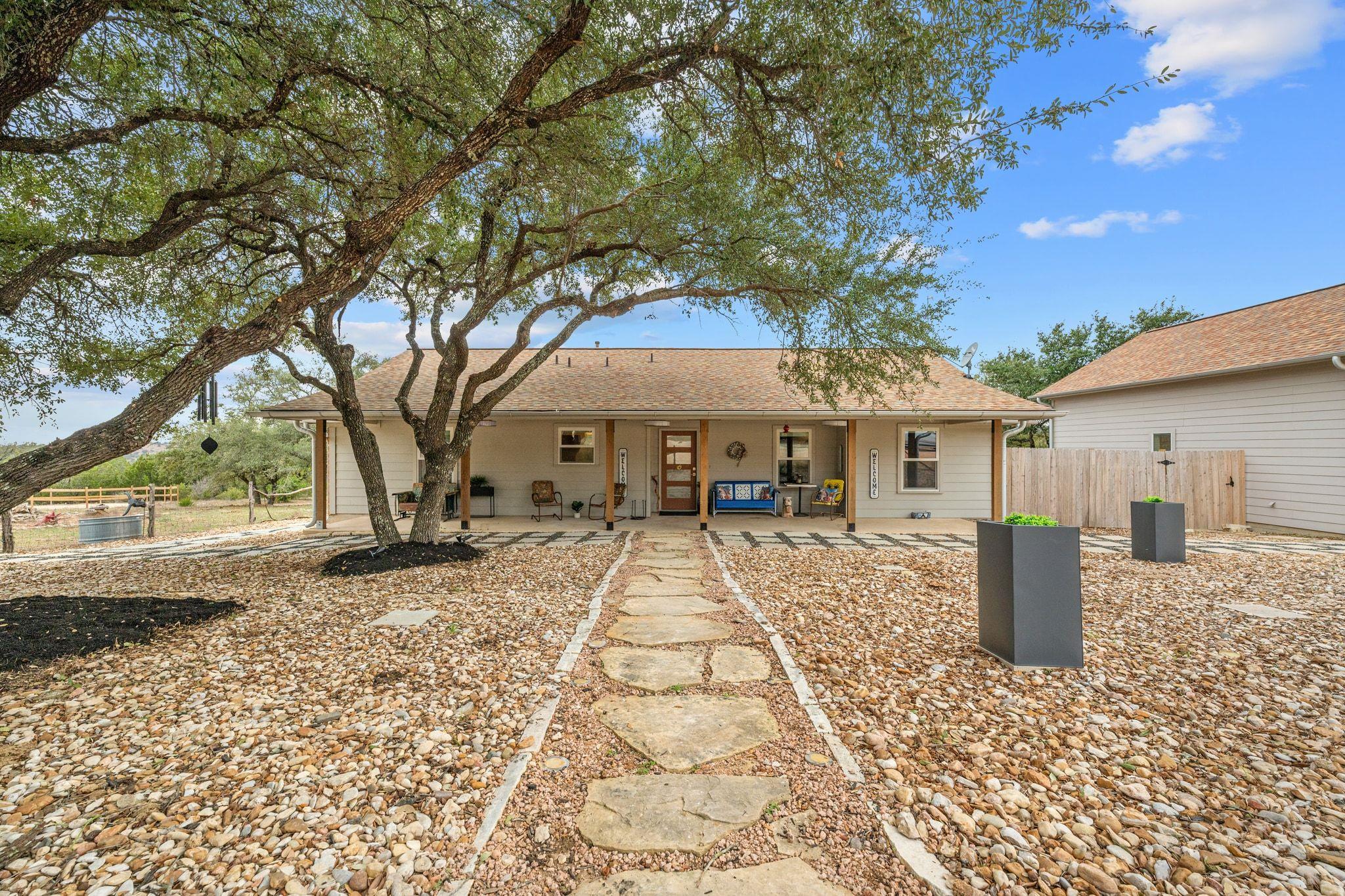 401 Ranchview Rd, Spicewood, TX 78669