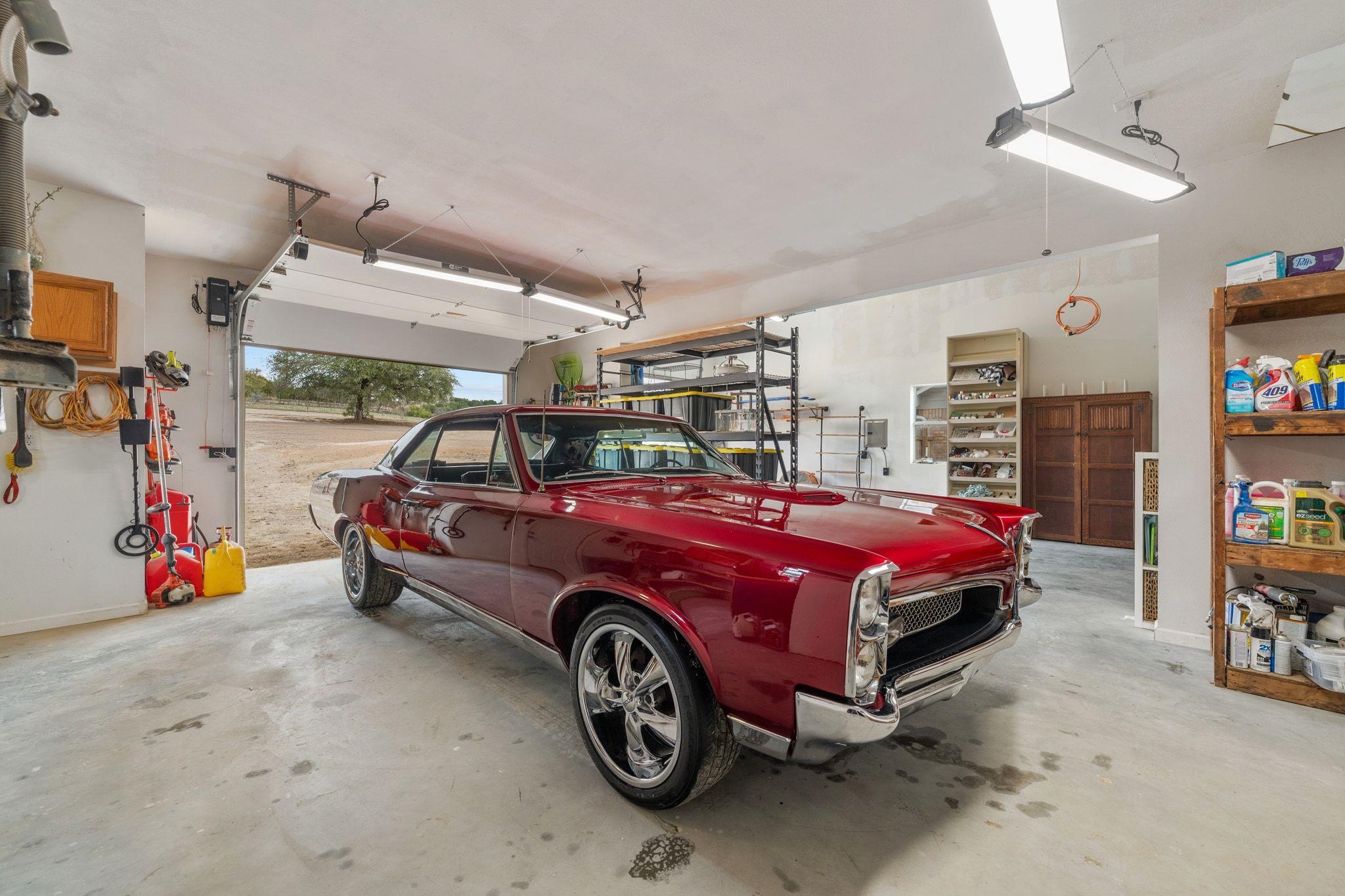 401 Ranchview Rd, Spicewood, TX 78669