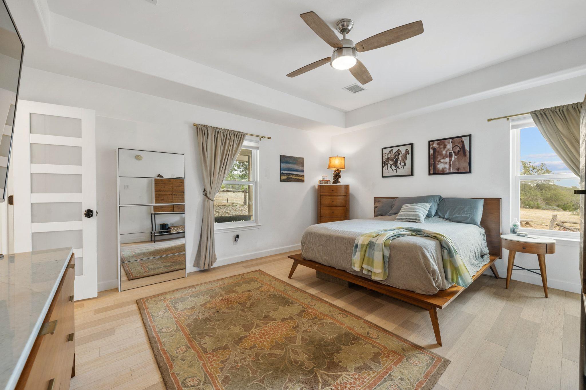 401 Ranchview Rd, Spicewood, TX 78669