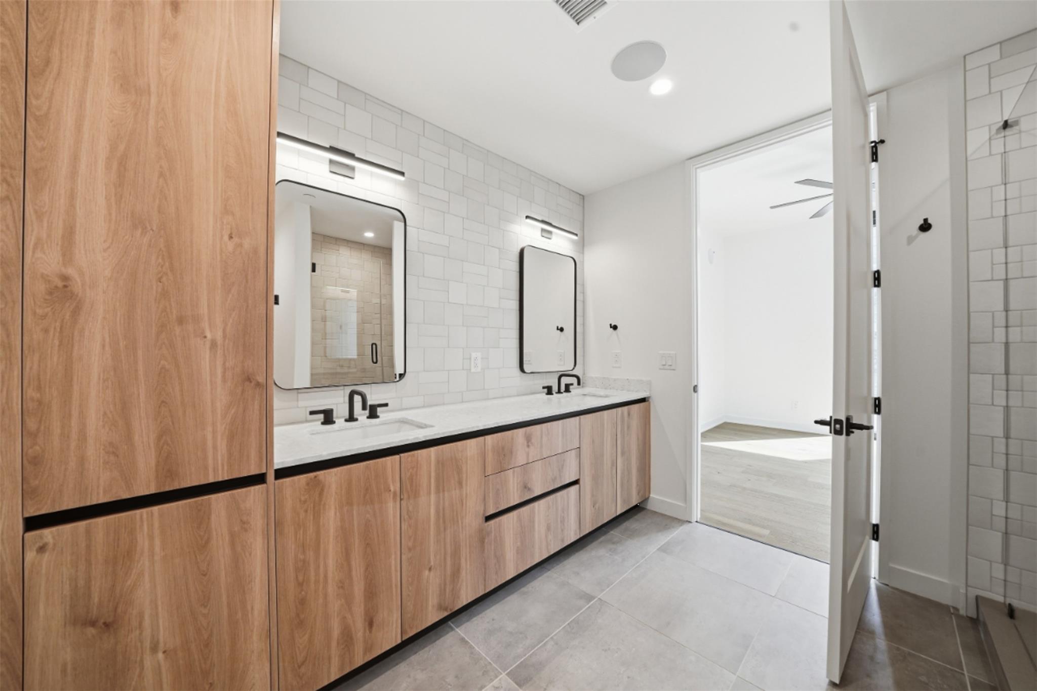 84 East Ave # 2206, Austin, TX 78701