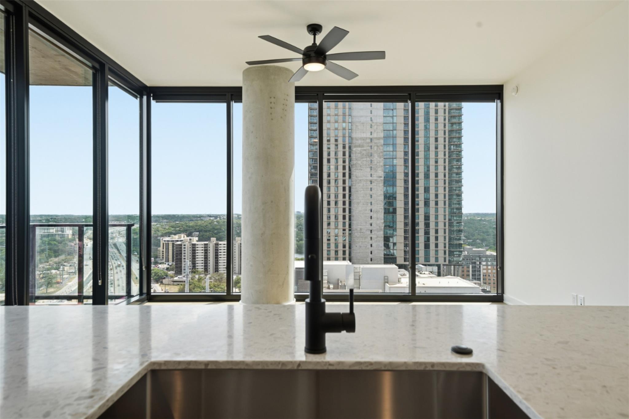 84 East Ave # 2206, Austin, TX 78701