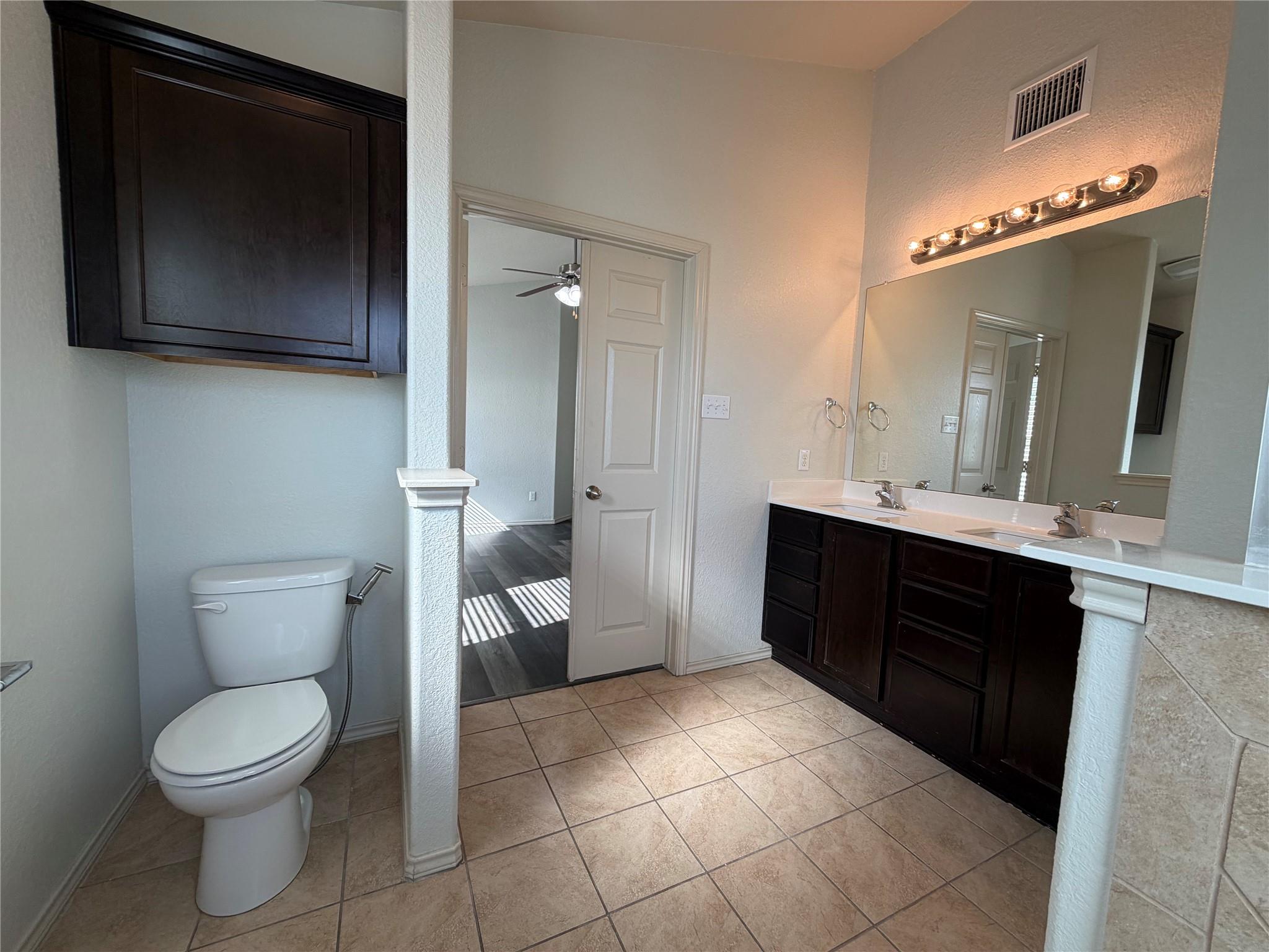 500 Obsidian Ln, Jarrell, TX 76537