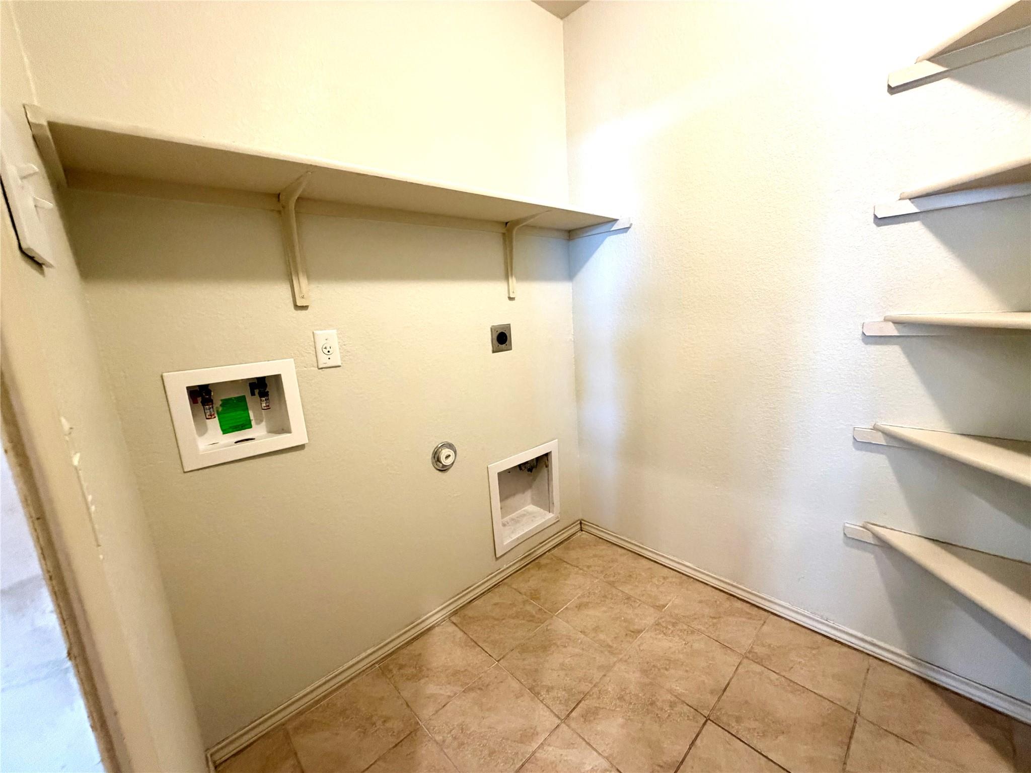 500 Obsidian Ln, Jarrell, TX 76537