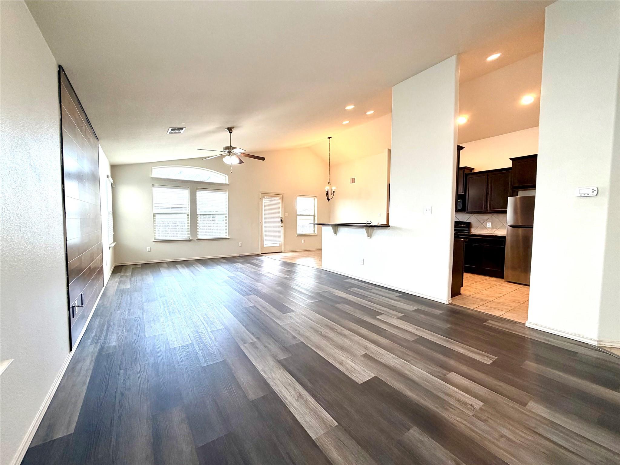 500 Obsidian Ln, Jarrell, TX 76537