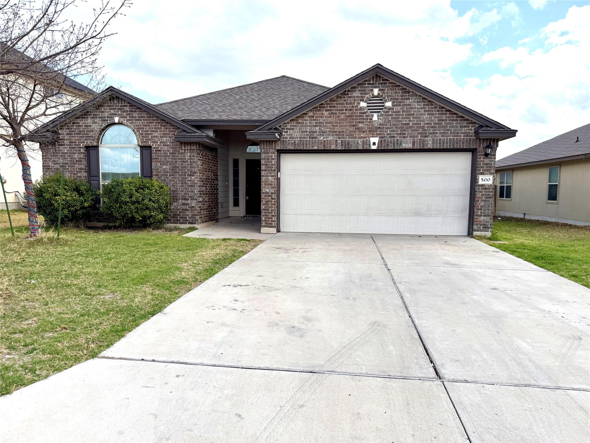 500 Obsidian Ln, Jarrell, TX 76537